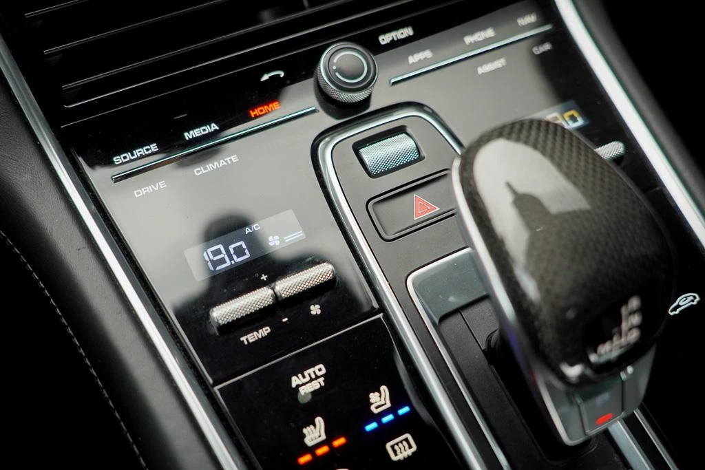 Hoofdafbeelding Porsche Panamera