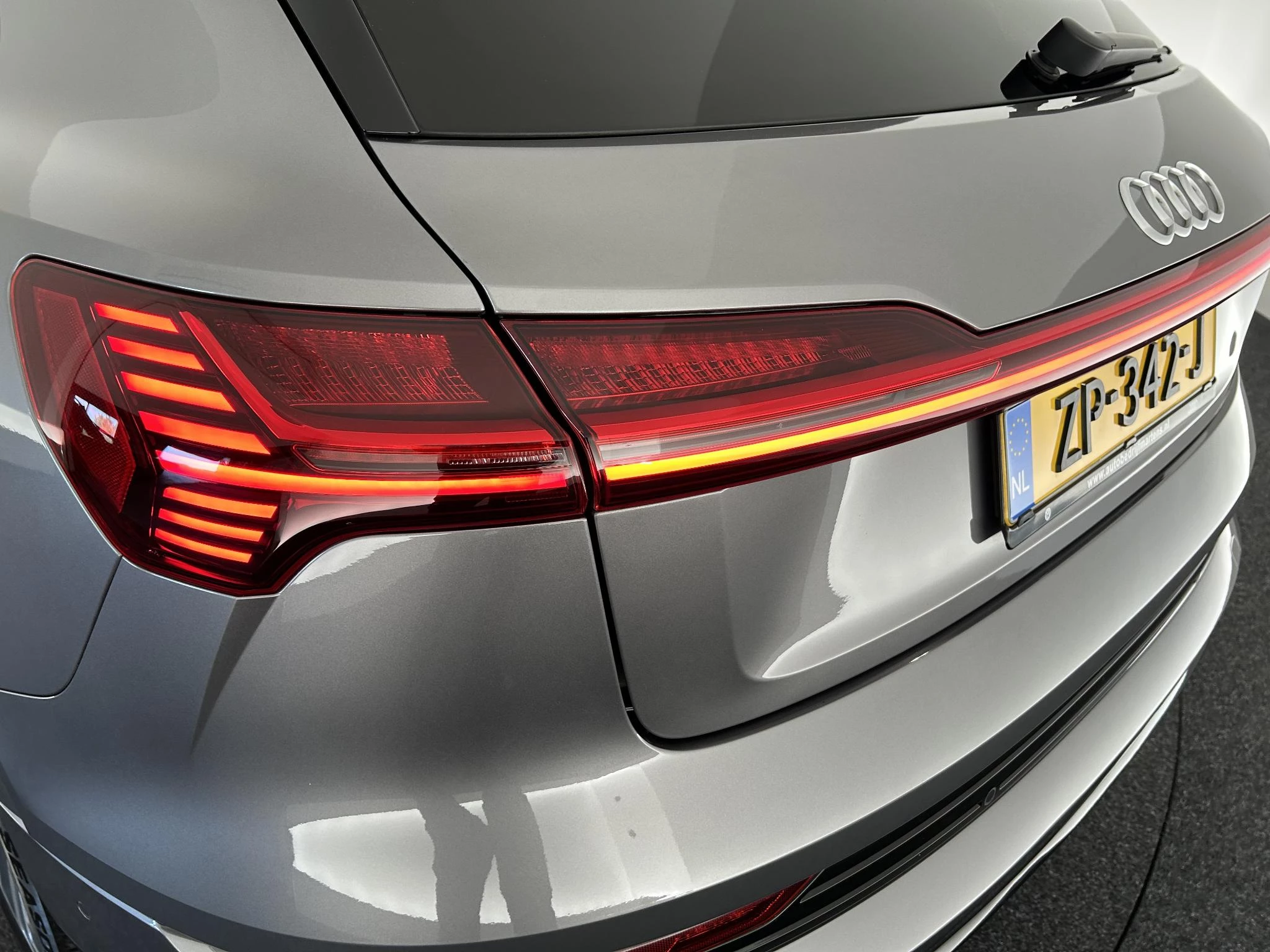 Hoofdafbeelding Audi e-tron