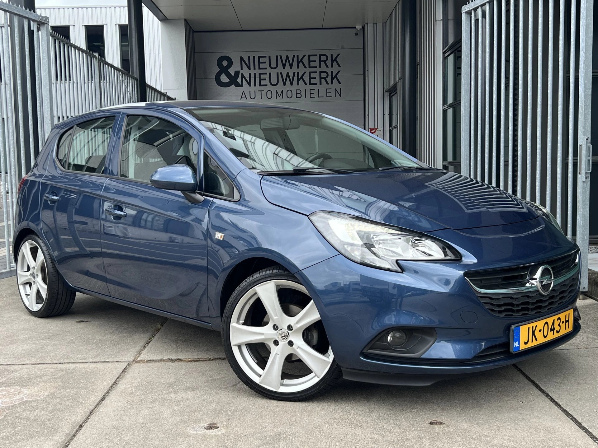 Hoofdafbeelding Opel Corsa