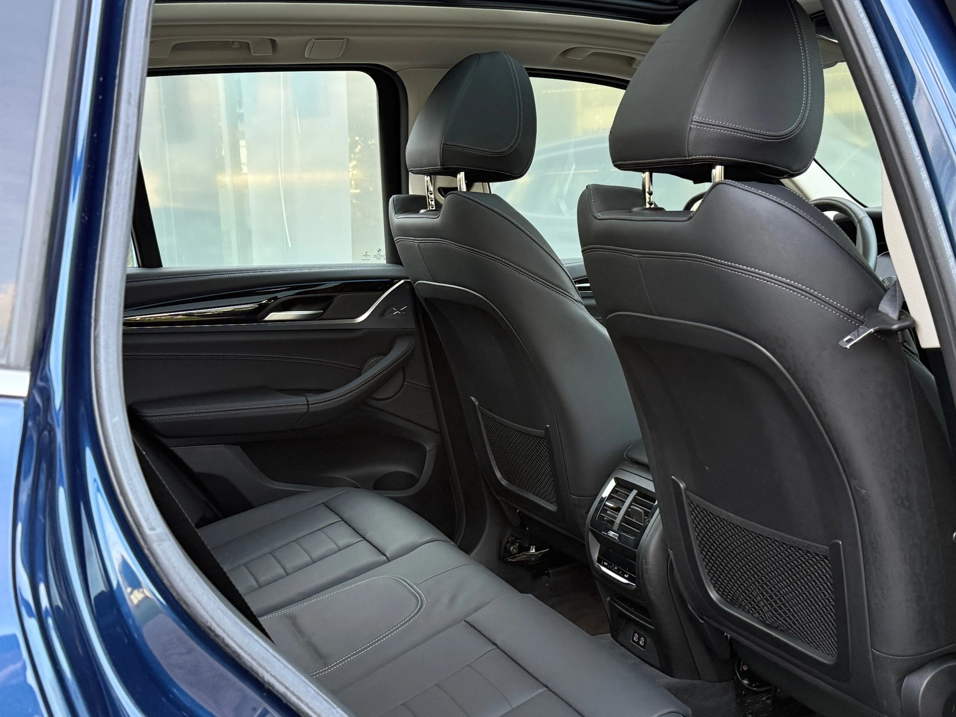 Hoofdafbeelding BMW iX3