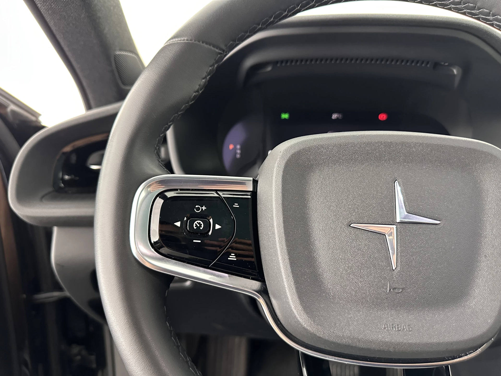 Hoofdafbeelding Polestar 2