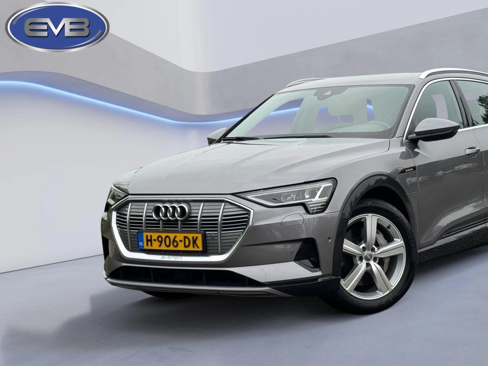 Hoofdafbeelding Audi e-tron