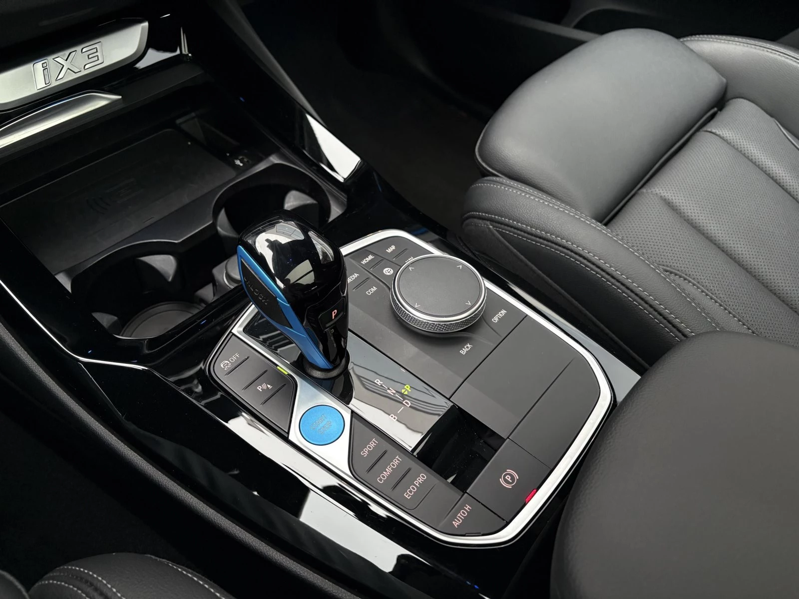 Hoofdafbeelding BMW iX3