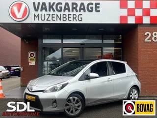 Hoofdafbeelding Toyota Yaris Toyota Yaris 1.5 Full Hybrid Dynamic // NAVI // CLIMA // CAMERA // PDC // PANO-DAK