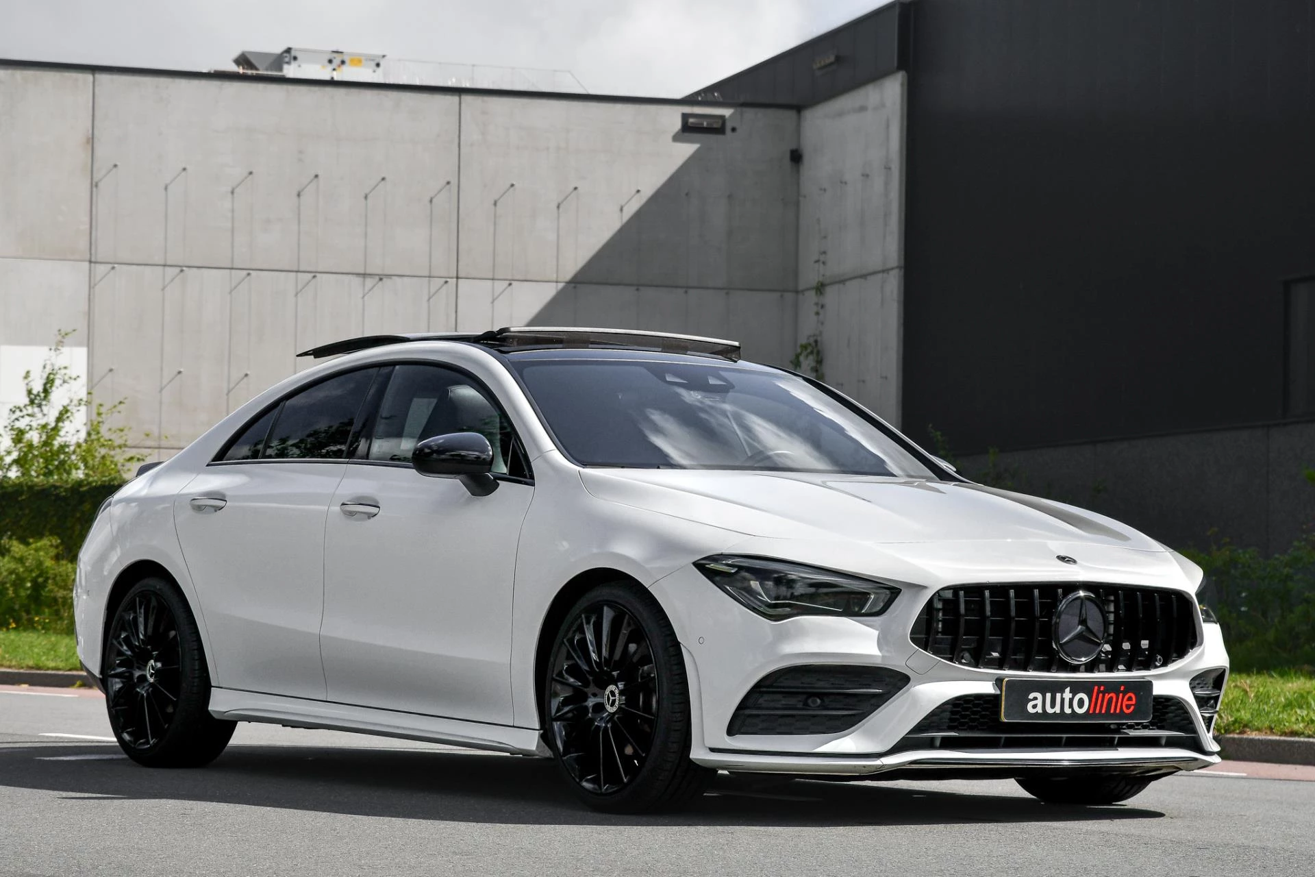 Hoofdafbeelding Mercedes-Benz CLA