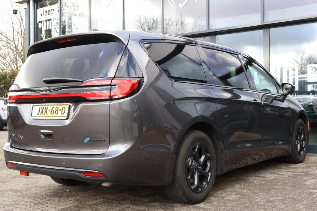 Hoofdafbeelding Chrysler Pacifica