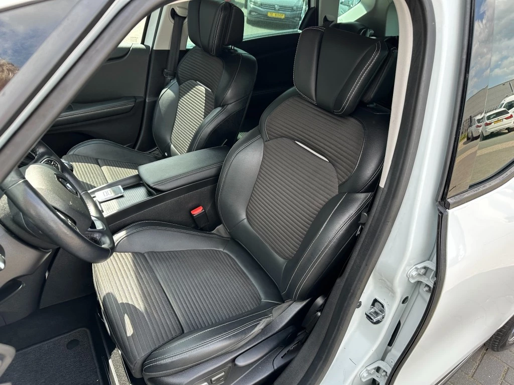 Hoofdafbeelding Renault Scénic