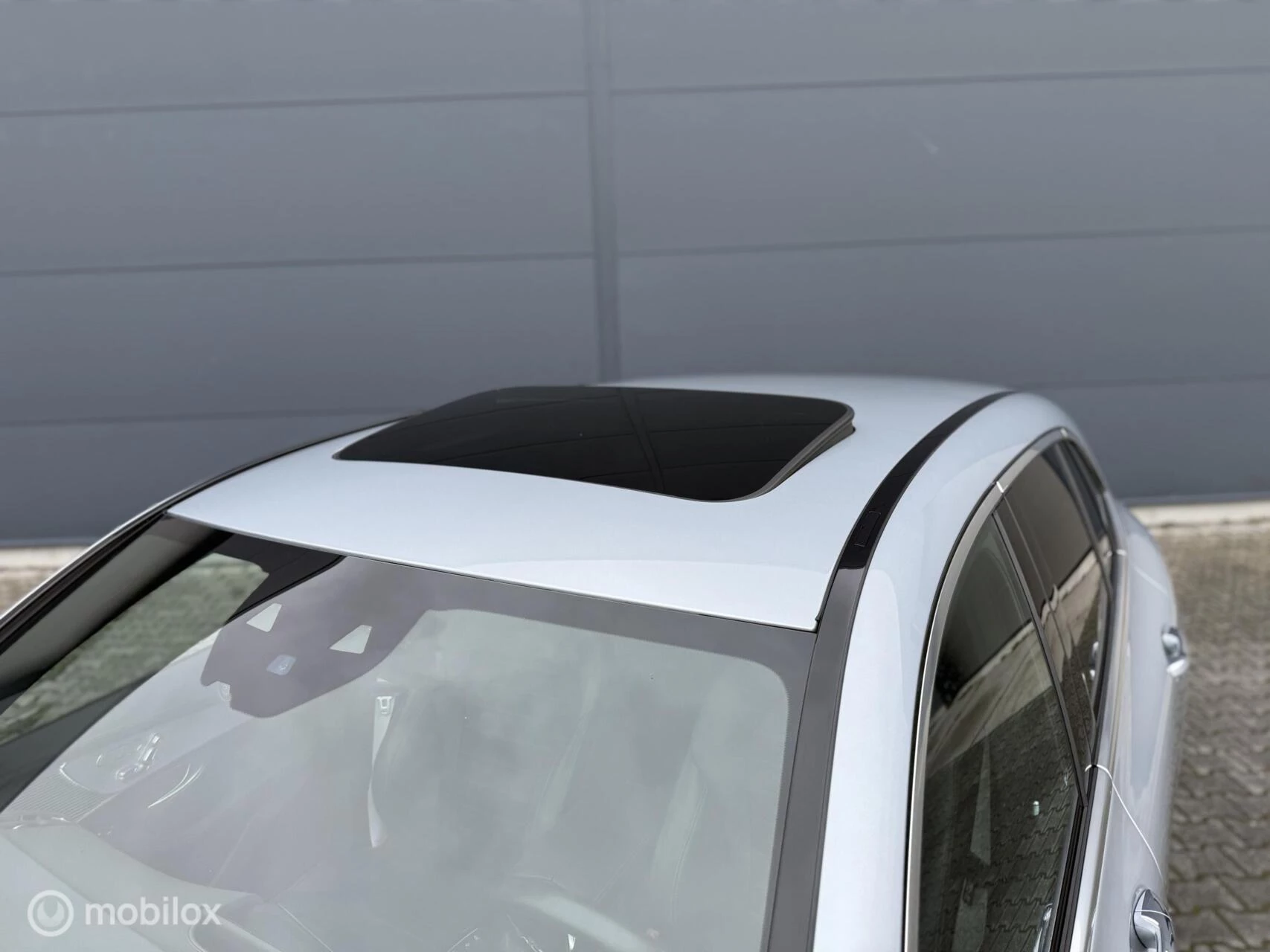 Hoofdafbeelding Mercedes-Benz EQC