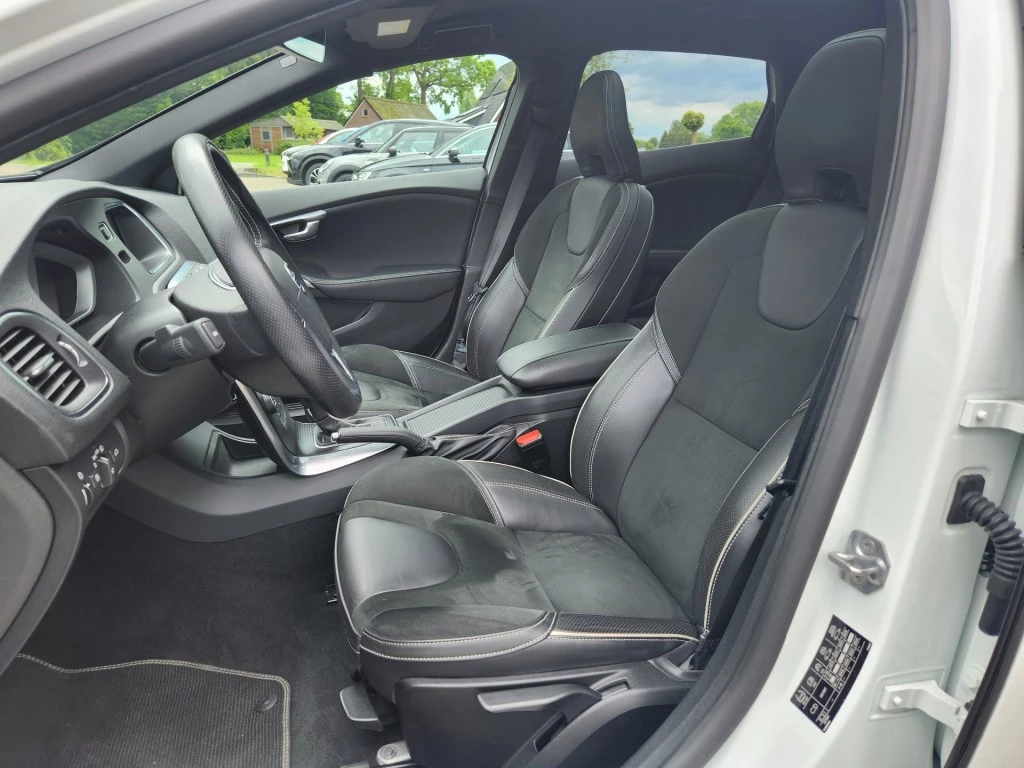 Hoofdafbeelding Volvo V40