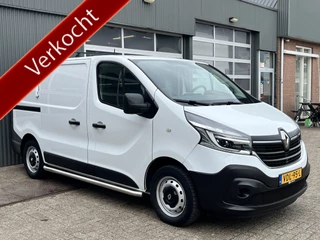 Renault Trafic 1.6 dCi L1H1 2x Schuifdeur Kastinrichting Airco Cruise controle Kastinrichting 3-Persoons Telefoonverbinding Parkeersensoren achter Sitebars 1e eigenaar Euro 6 Dealer onderhouden