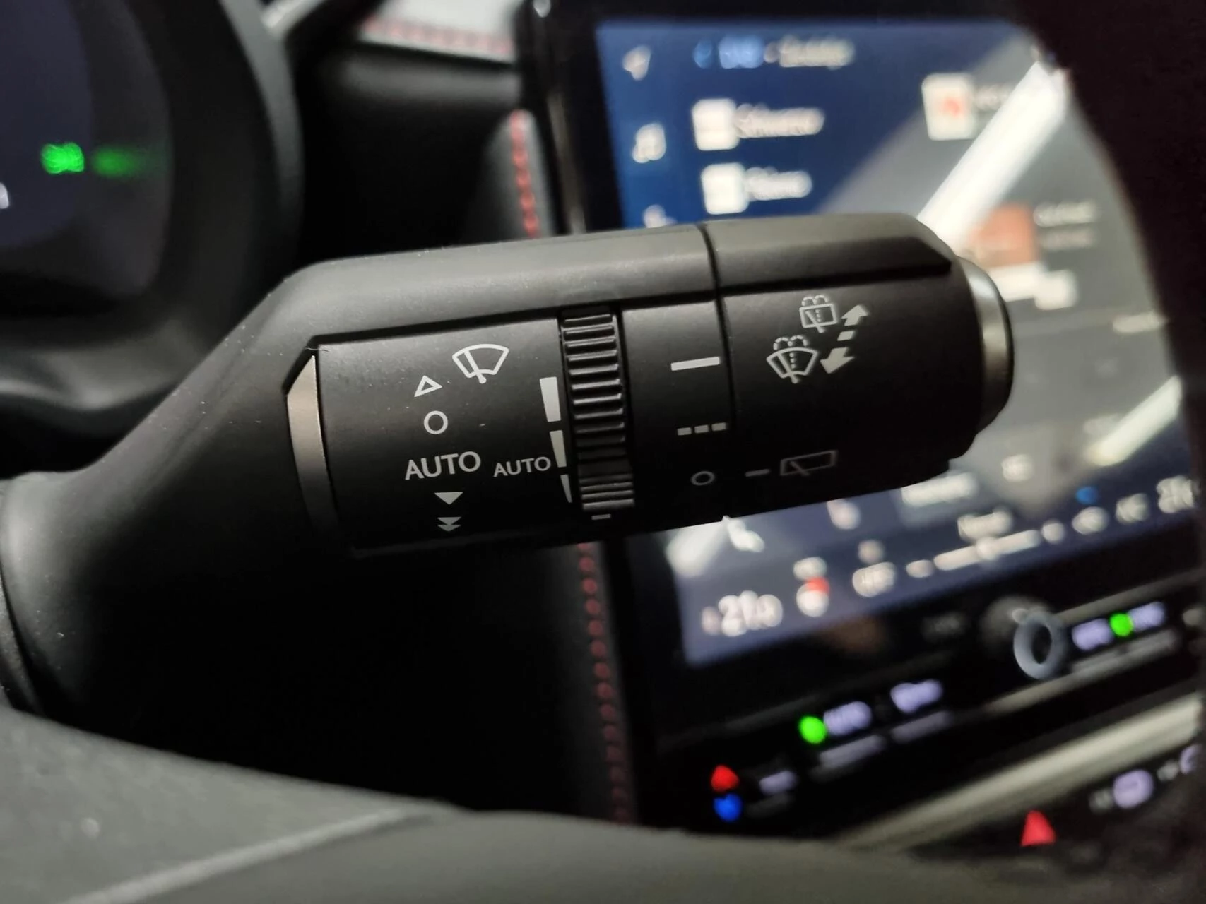 Hoofdafbeelding Lexus LBX