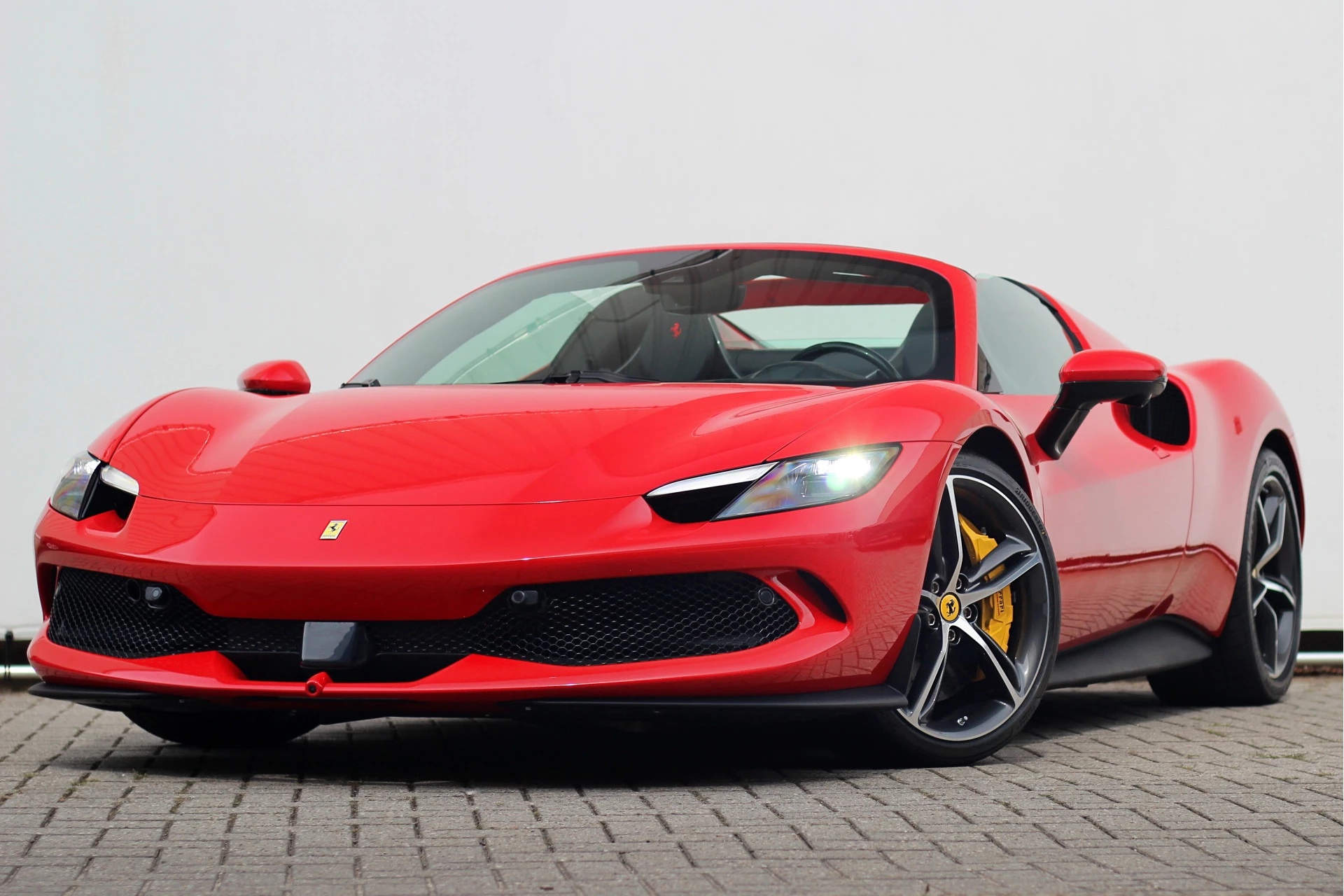 Hoofdafbeelding Ferrari 296