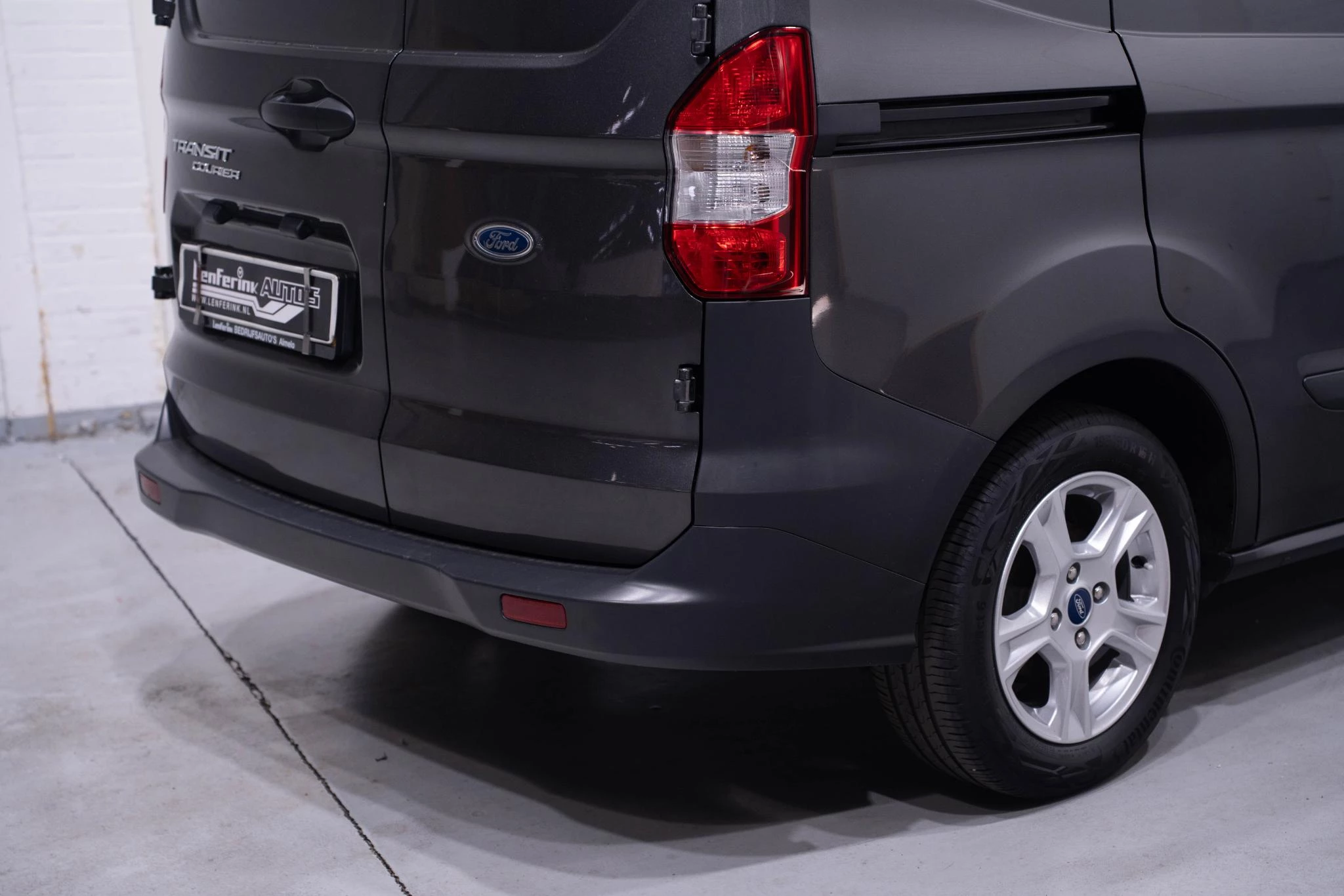 Hoofdafbeelding Ford Transit Courier