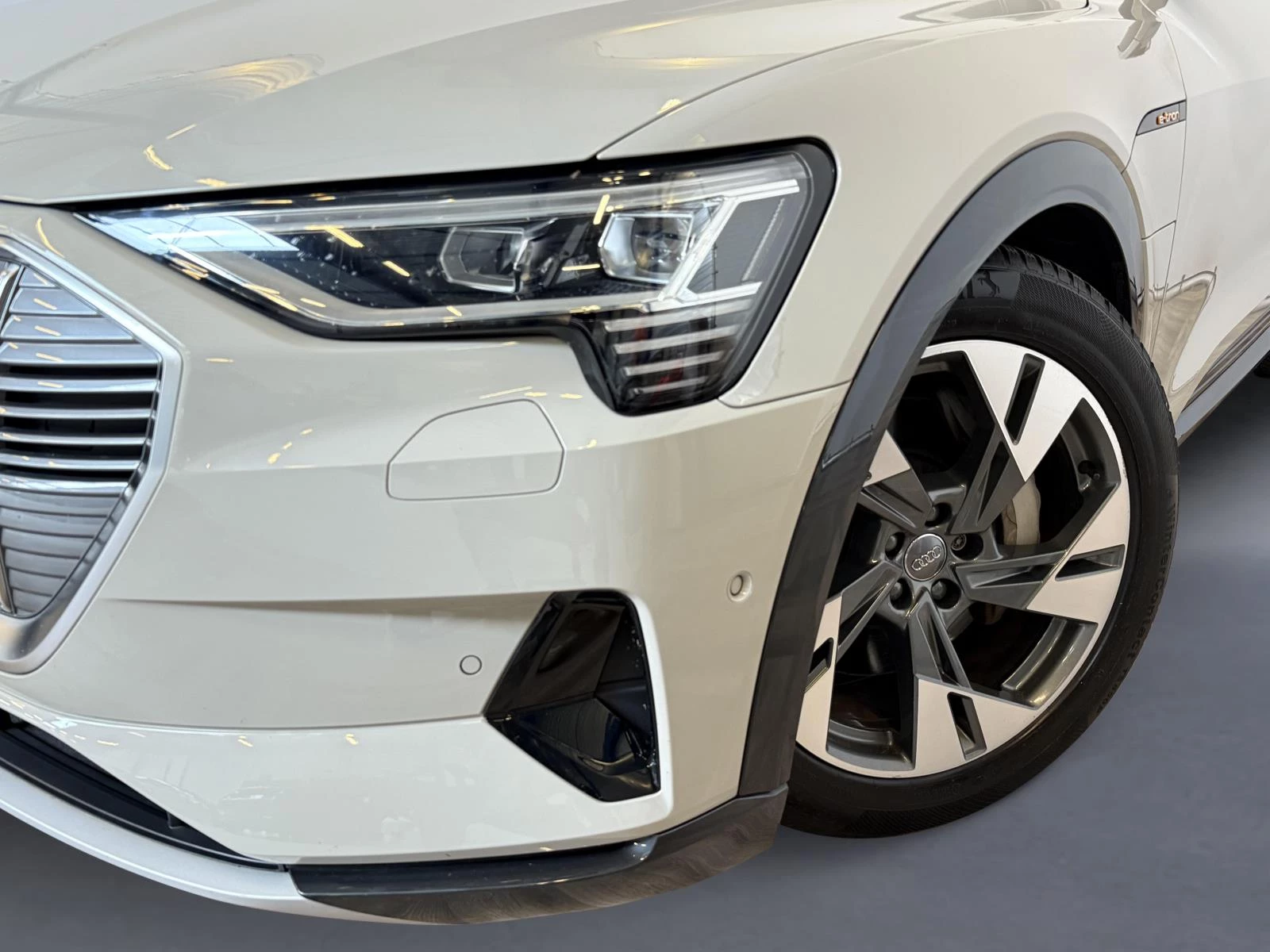 Hoofdafbeelding Audi e-tron