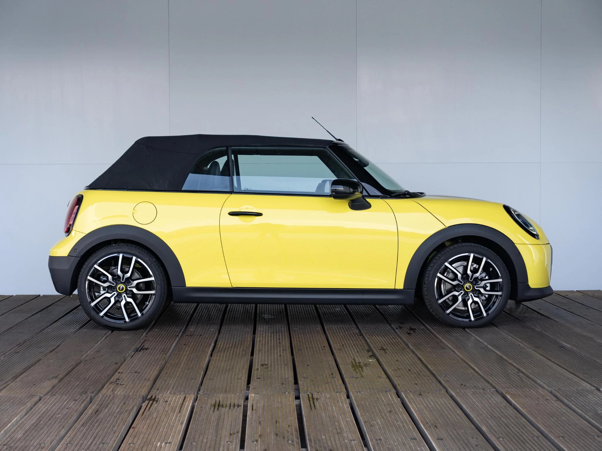 Hoofdafbeelding MINI Cabrio