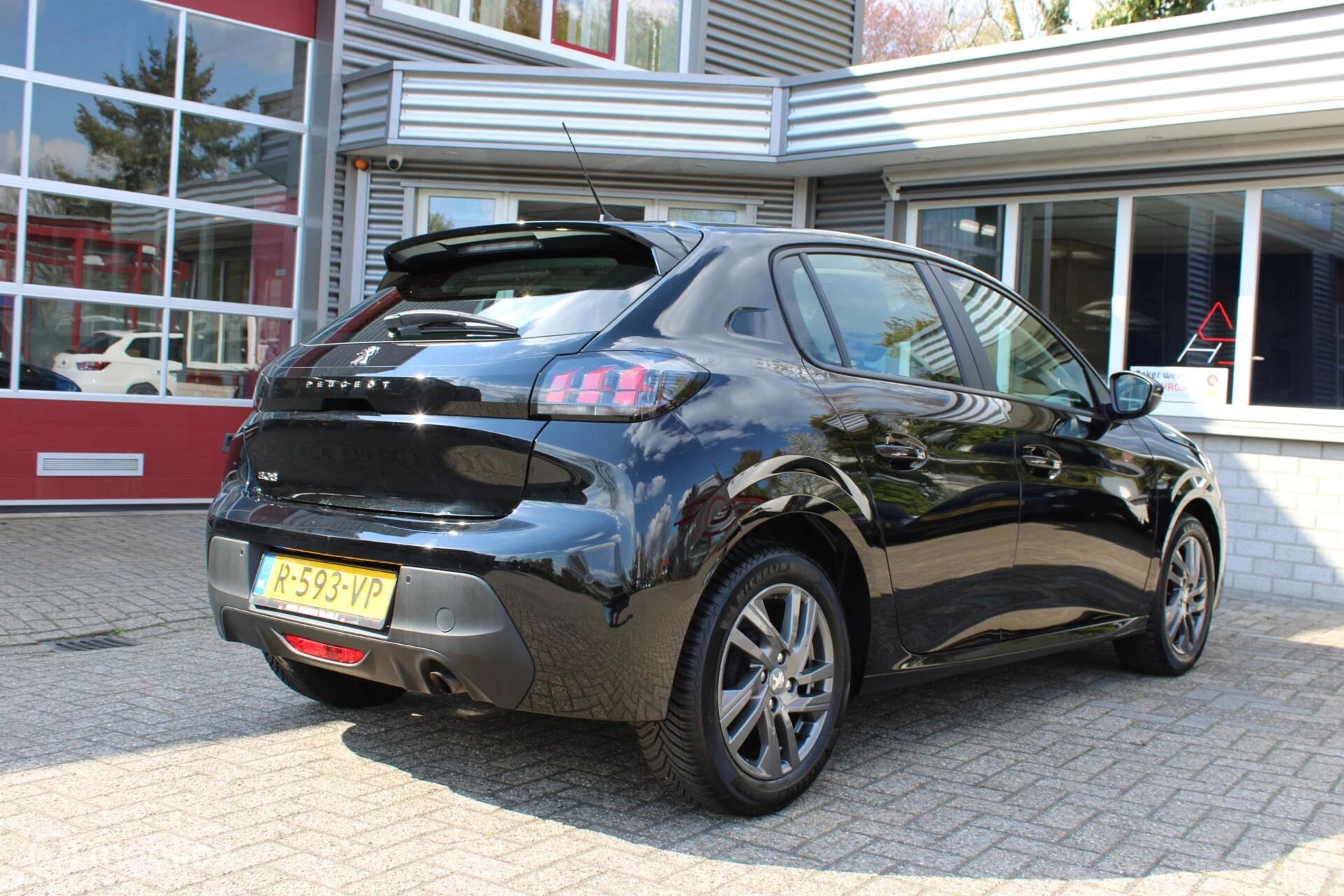Hoofdafbeelding Peugeot 208