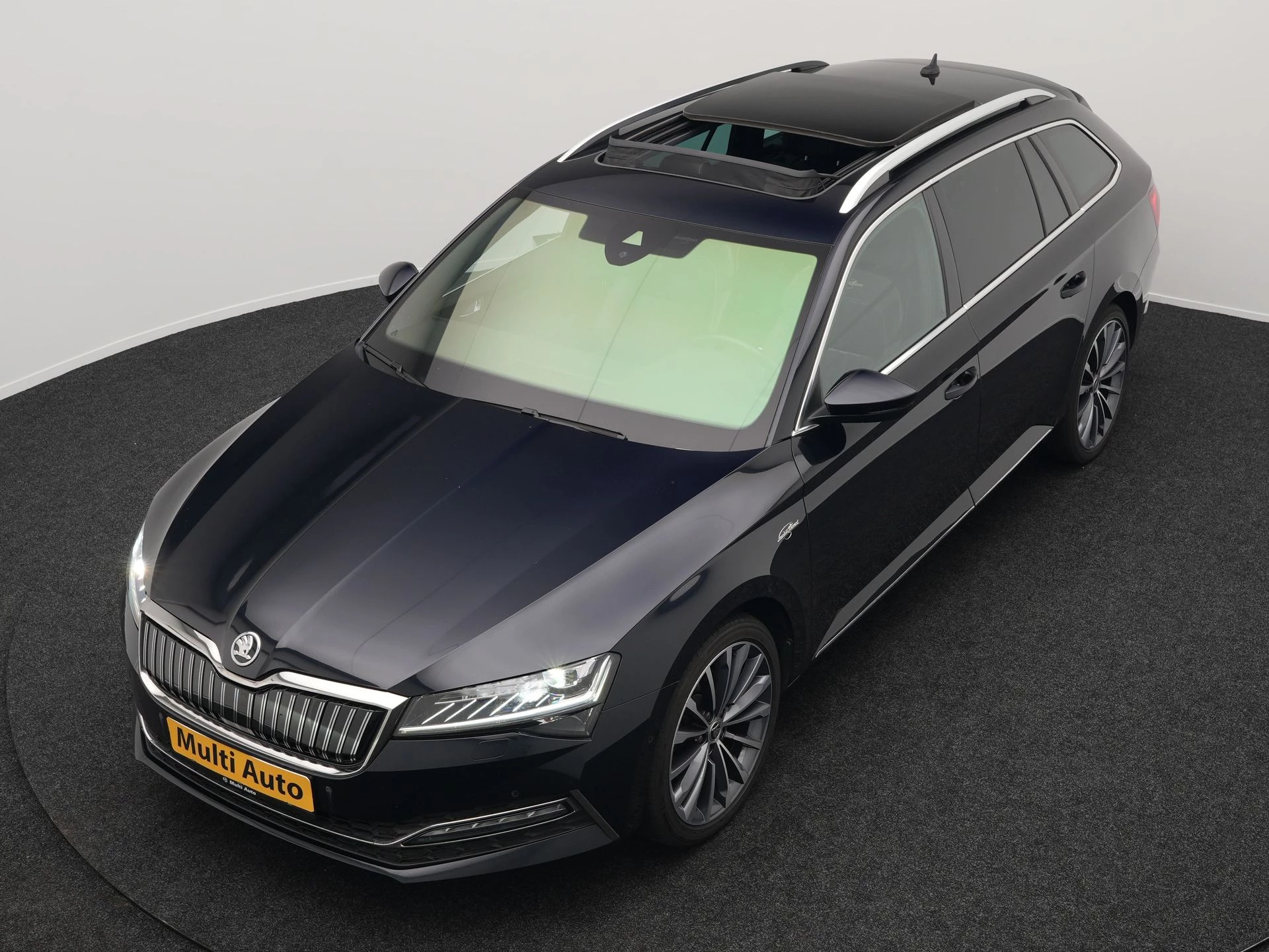 Hoofdafbeelding Škoda Superb