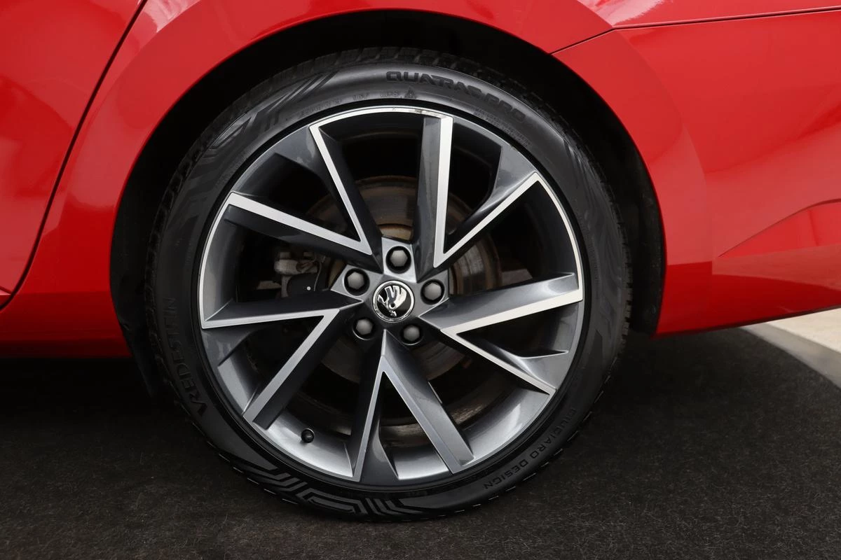 Hoofdafbeelding Škoda Superb