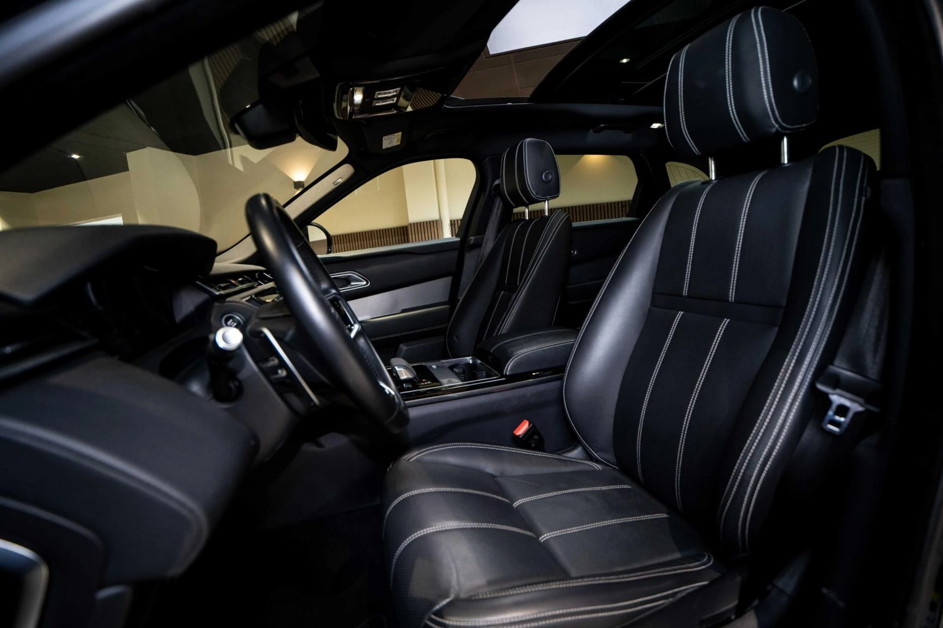 Hoofdafbeelding Land Rover Range Rover Velar