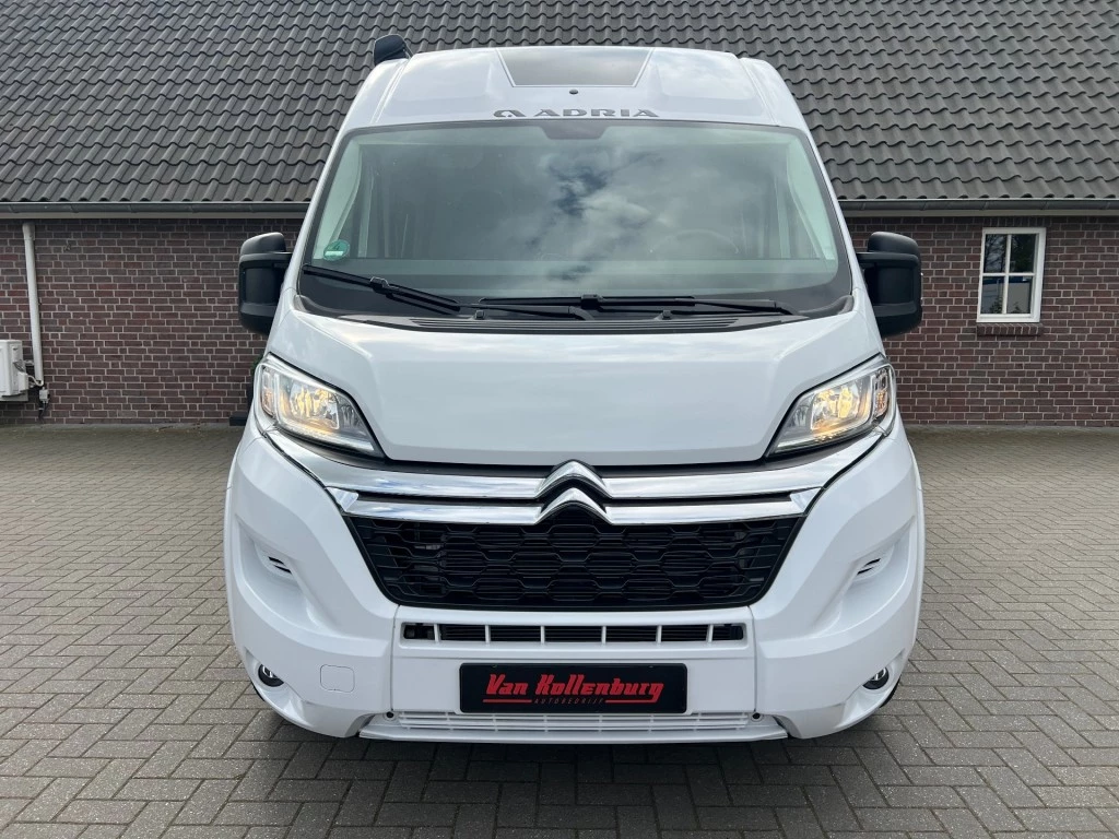 Hoofdafbeelding Adria Twin Axess 640 Sl