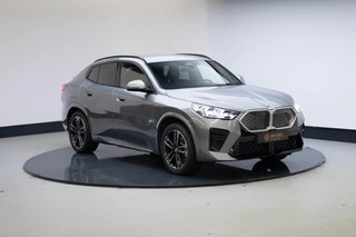 Hoofdafbeelding BMW iX2 BMW iX2 xDrive30 67 kWh