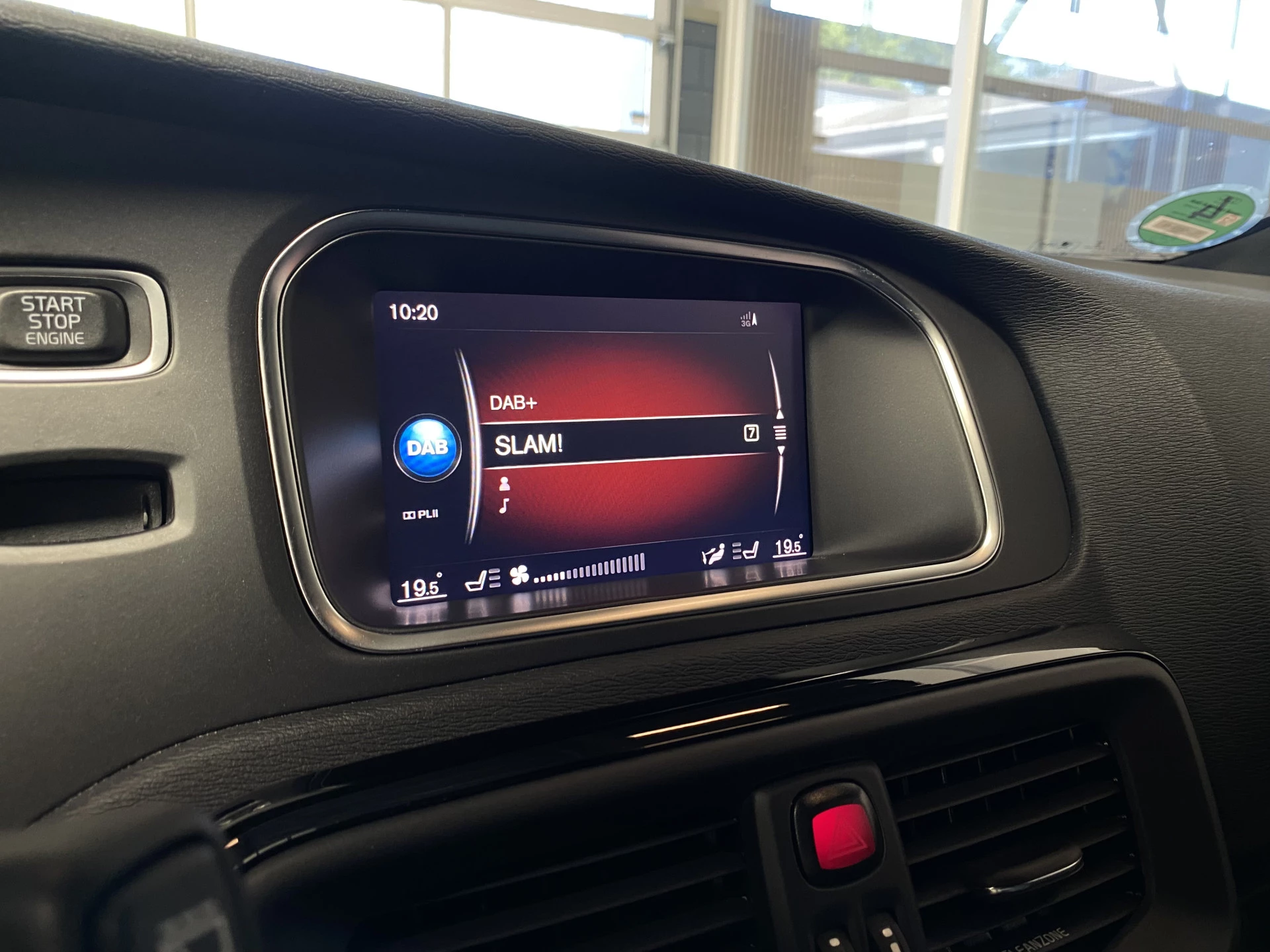 Hoofdafbeelding Volvo V40