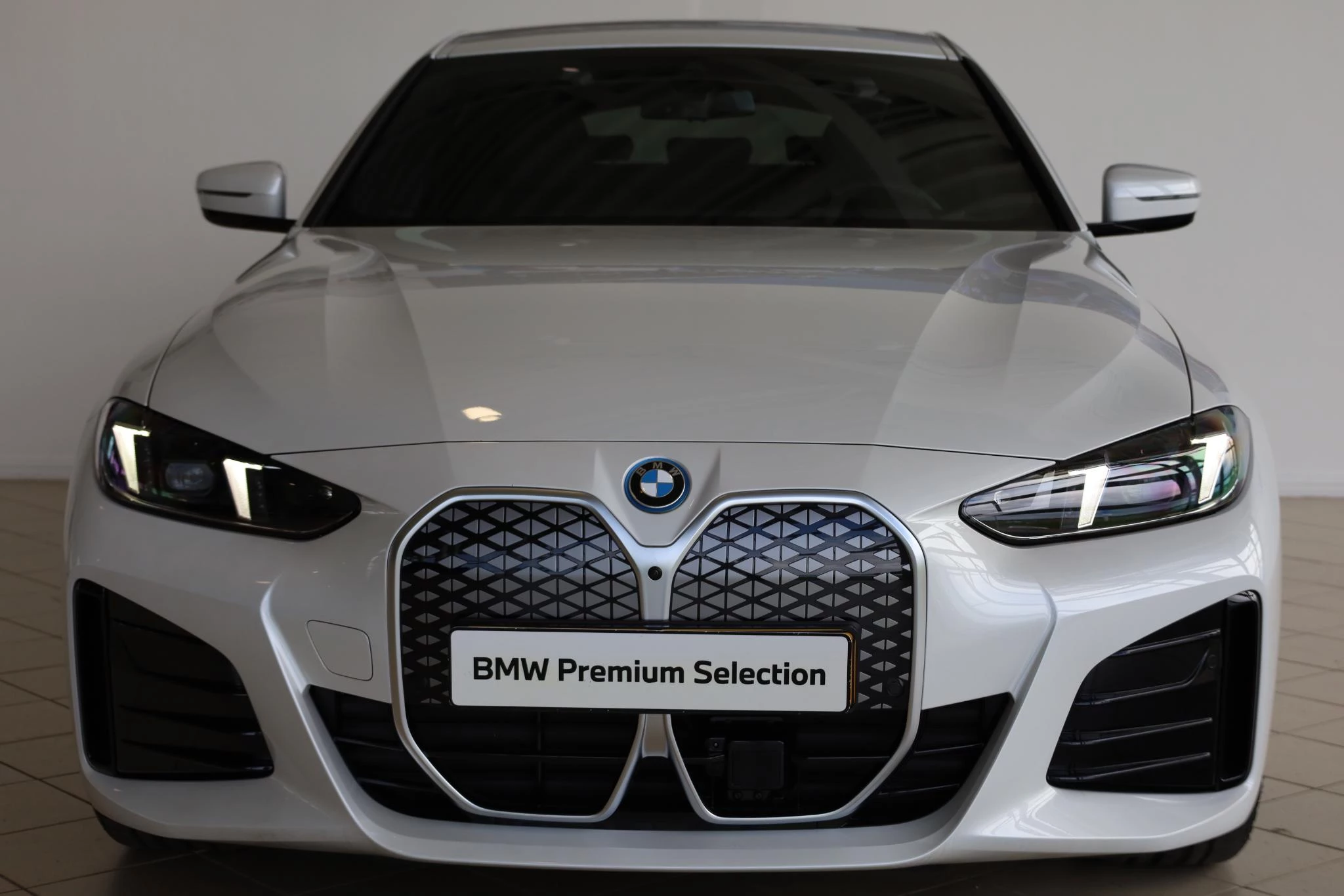 Hoofdafbeelding BMW i4