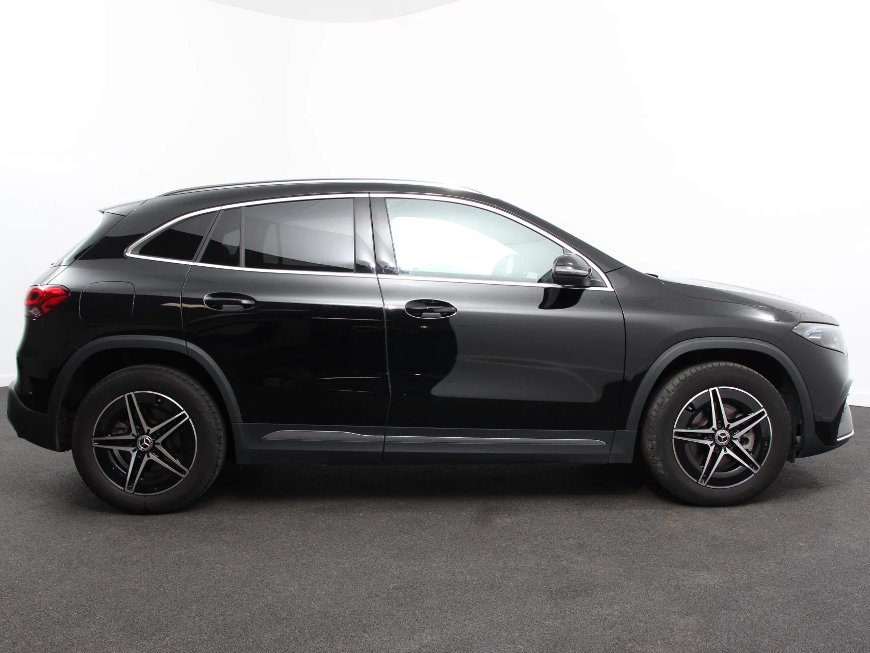 Hoofdafbeelding Mercedes-Benz EQA