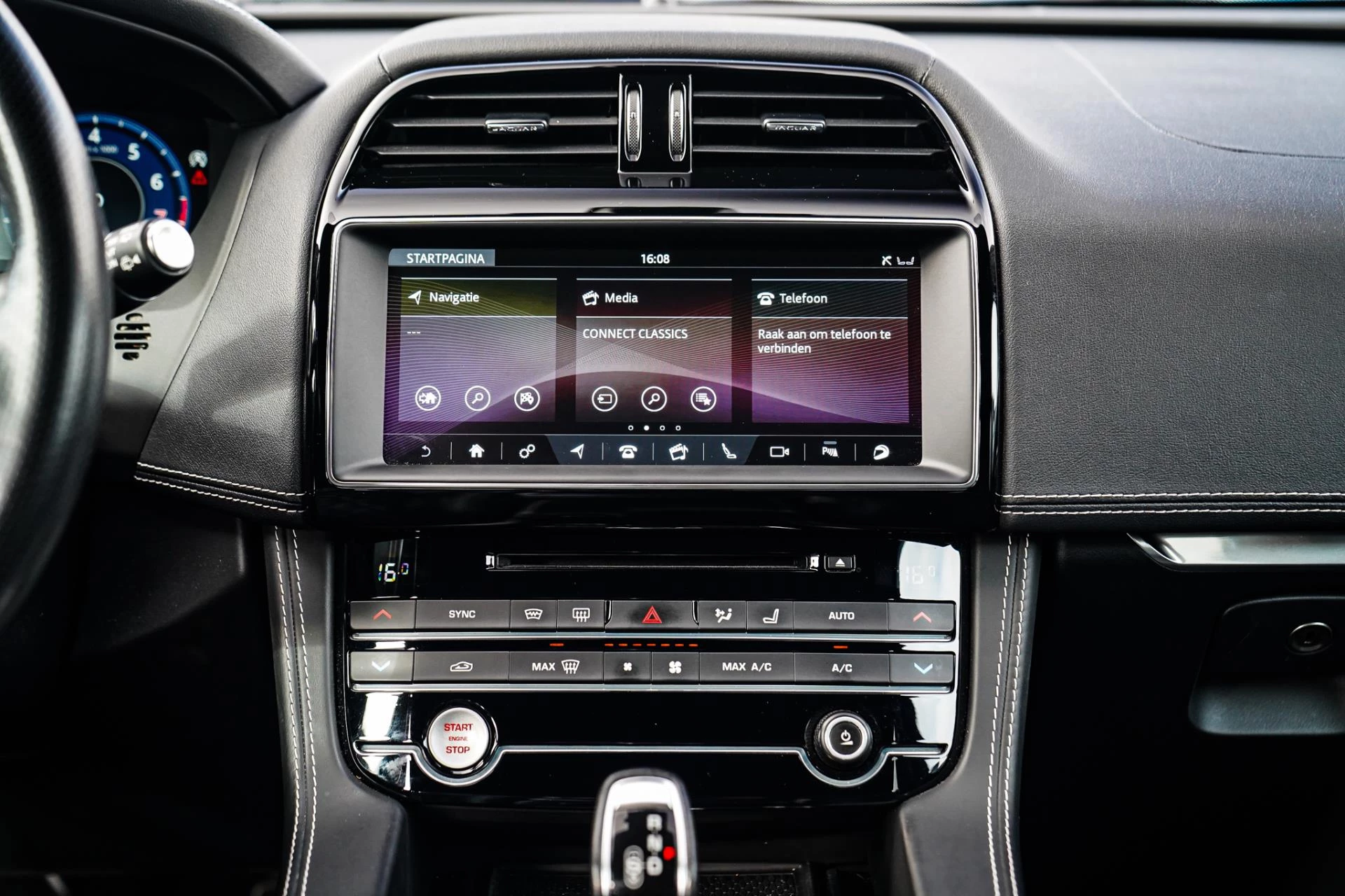 Hoofdafbeelding Jaguar F-PACE