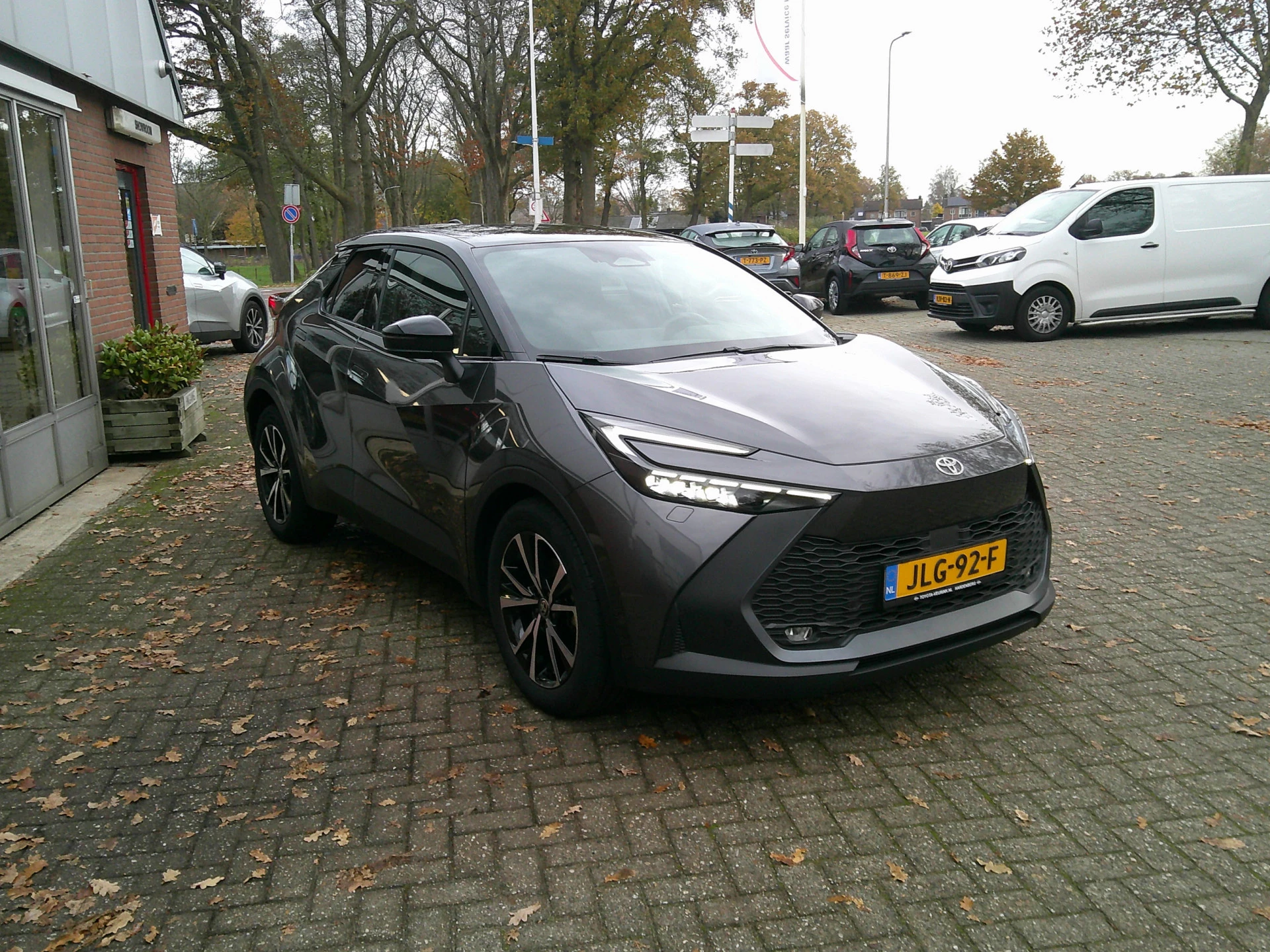Hoofdafbeelding Toyota C-HR