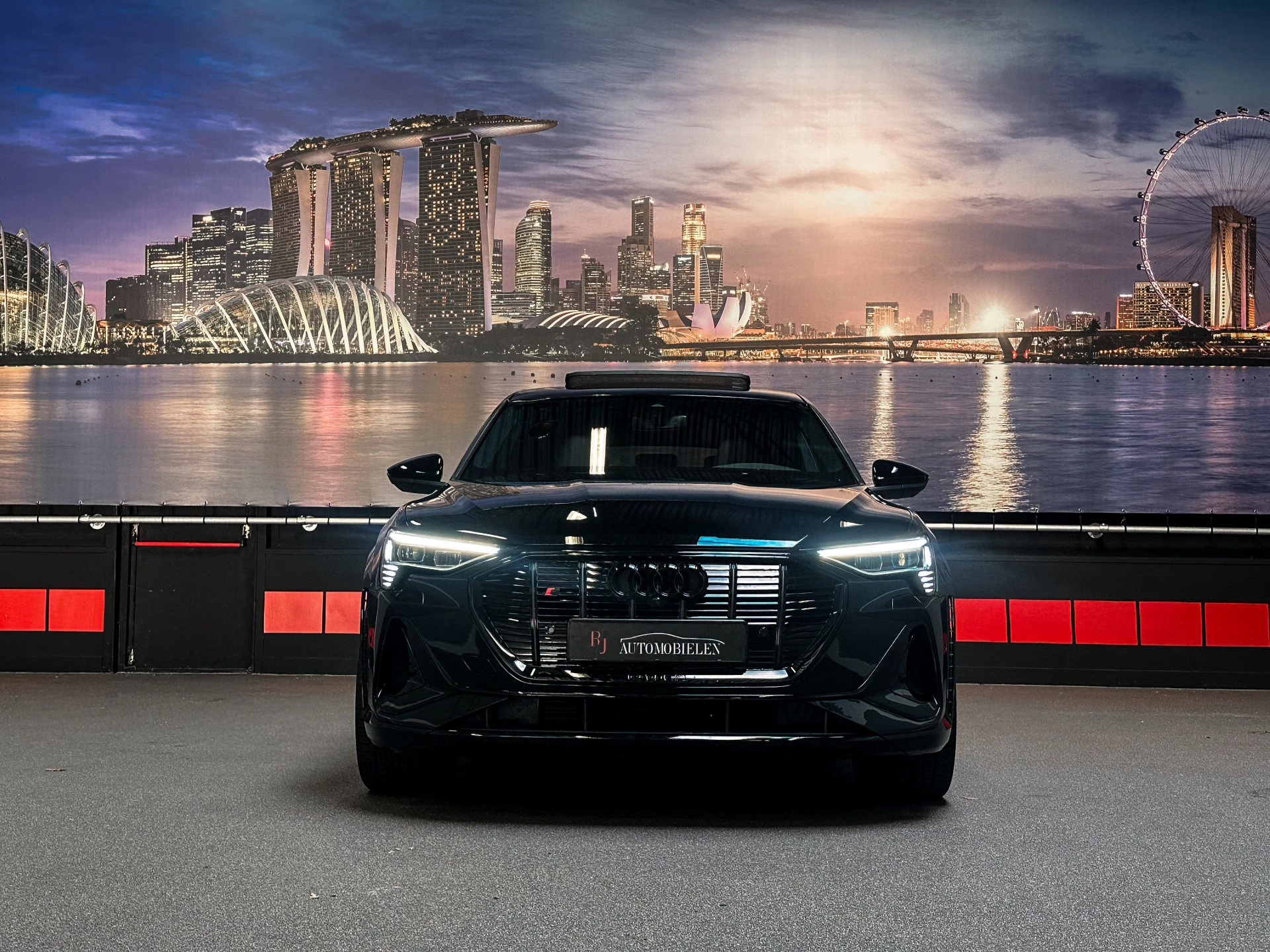 Hoofdafbeelding Audi e-tron