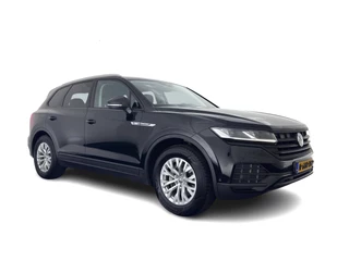 Hoofdafbeelding Volkswagen Touareg Volkswagen Touareg 3.0 TDI R-Line (INCL-BTW) Aut. *LUXURY-LEATHER | FULL-LED | BLIND-SPOT | HEATED-COMFORTSEATS | AIR-SUSPENSION | KEYLESS | CAMERA | NAVI-FULLMAP | PRIVACY-GLASS | ADAPTIVE-CRUISE |  SHIFT-PADDLES | TOWBAR*