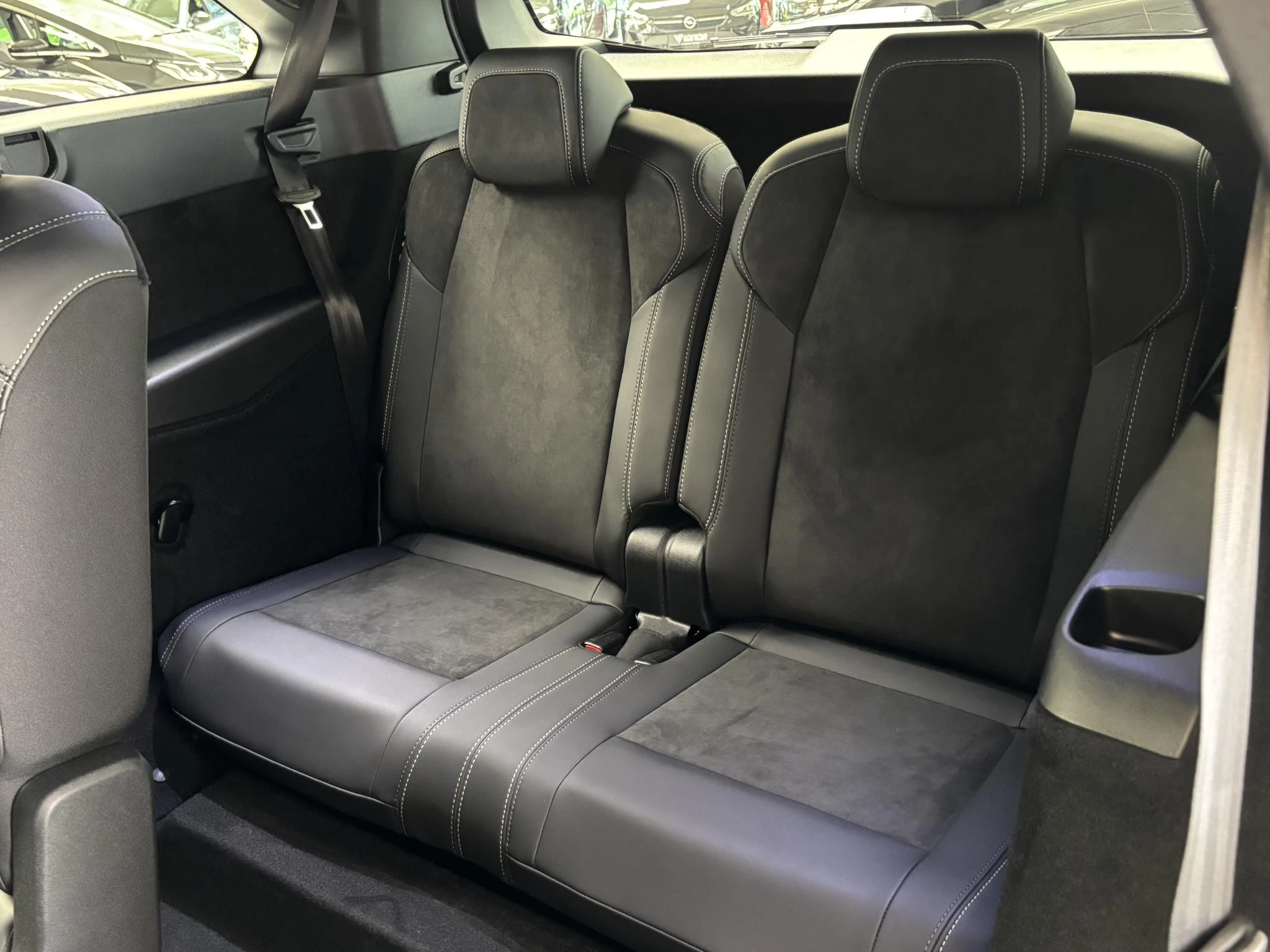 Hoofdafbeelding Peugeot e-5008