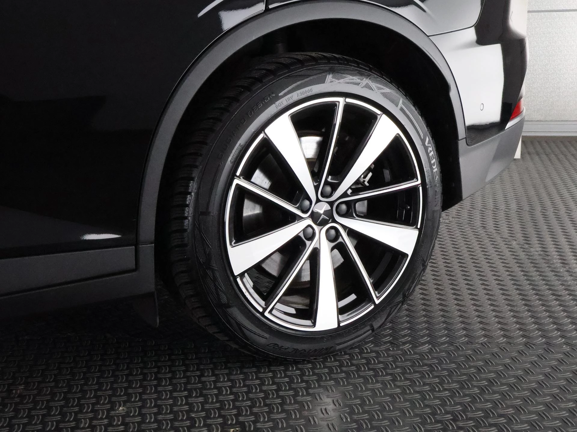 Hoofdafbeelding Polestar 2