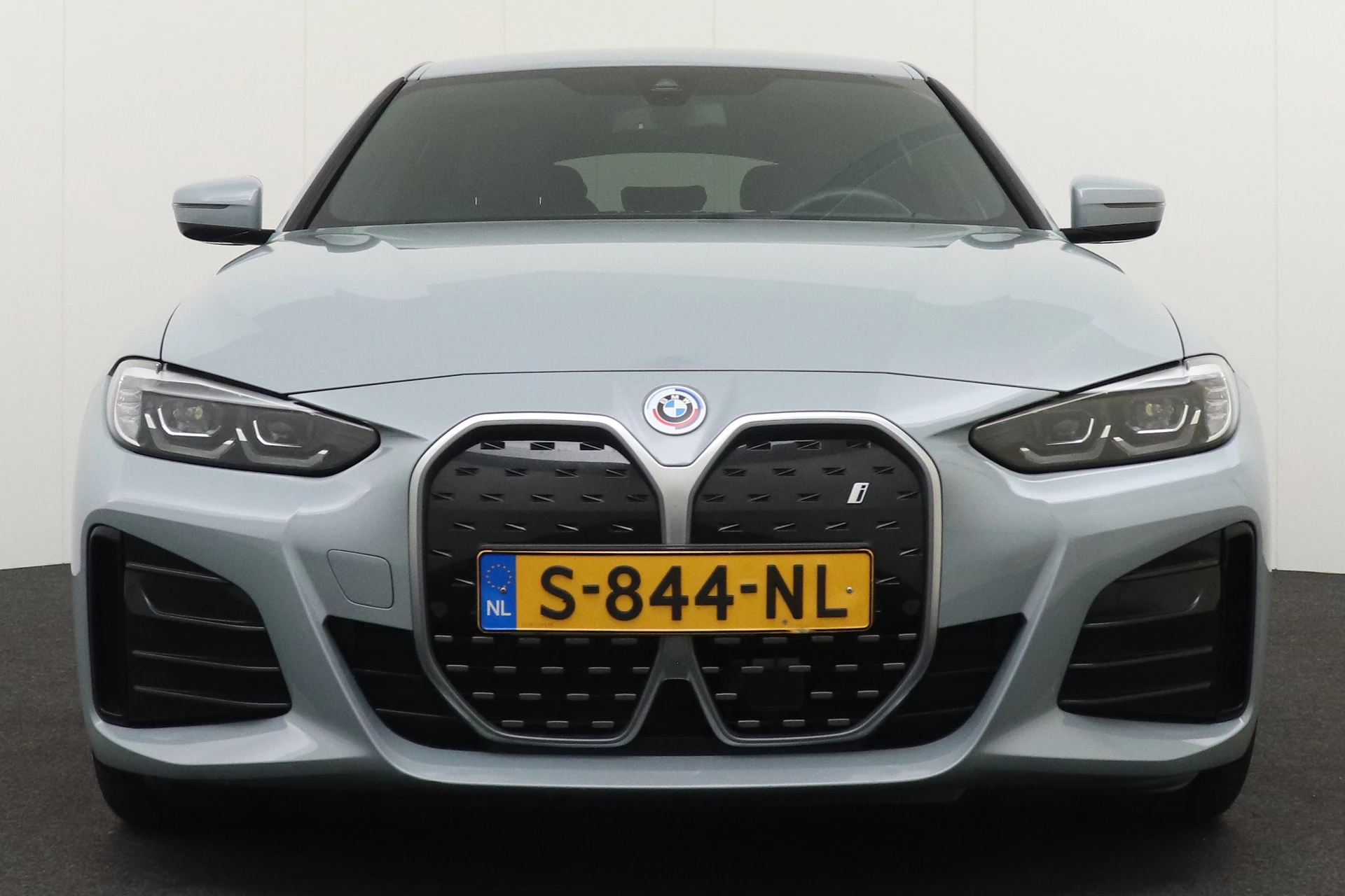 Hoofdafbeelding BMW i4