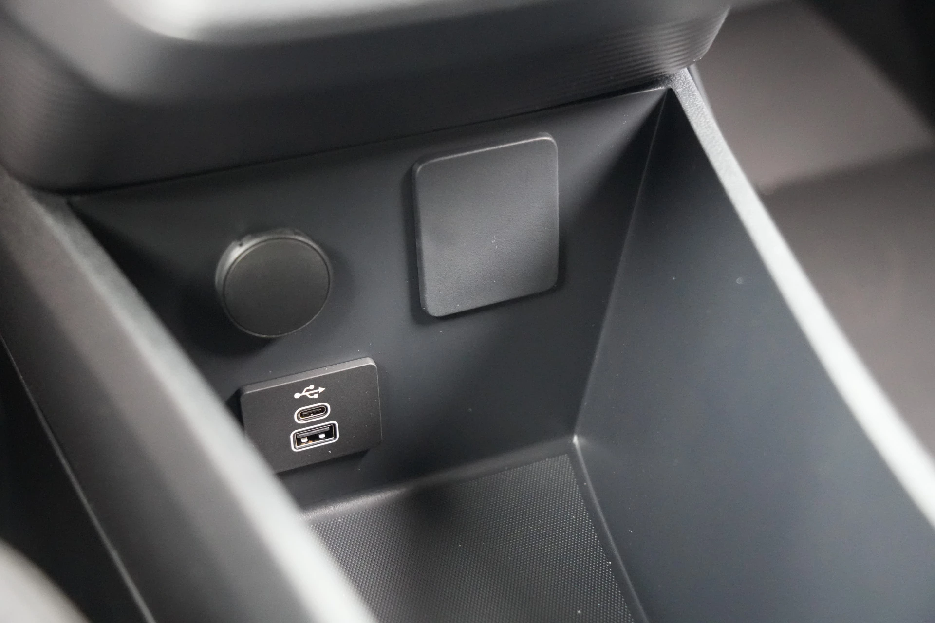 Hoofdafbeelding Ford E-Transit Courier