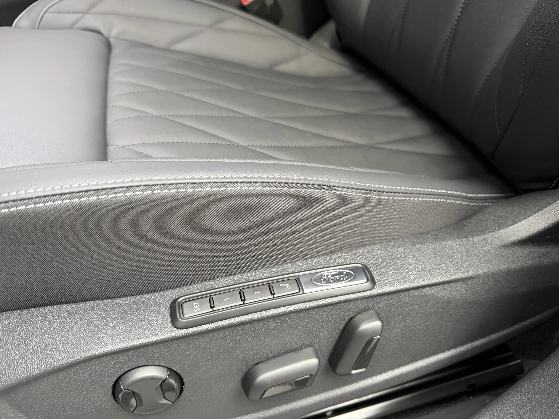 Hoofdafbeelding Ford Explorer