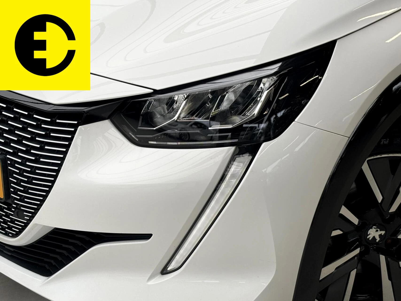 Hoofdafbeelding Peugeot e-208