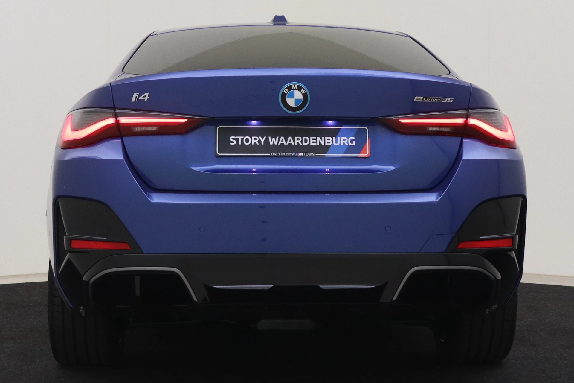 Hoofdafbeelding BMW i4