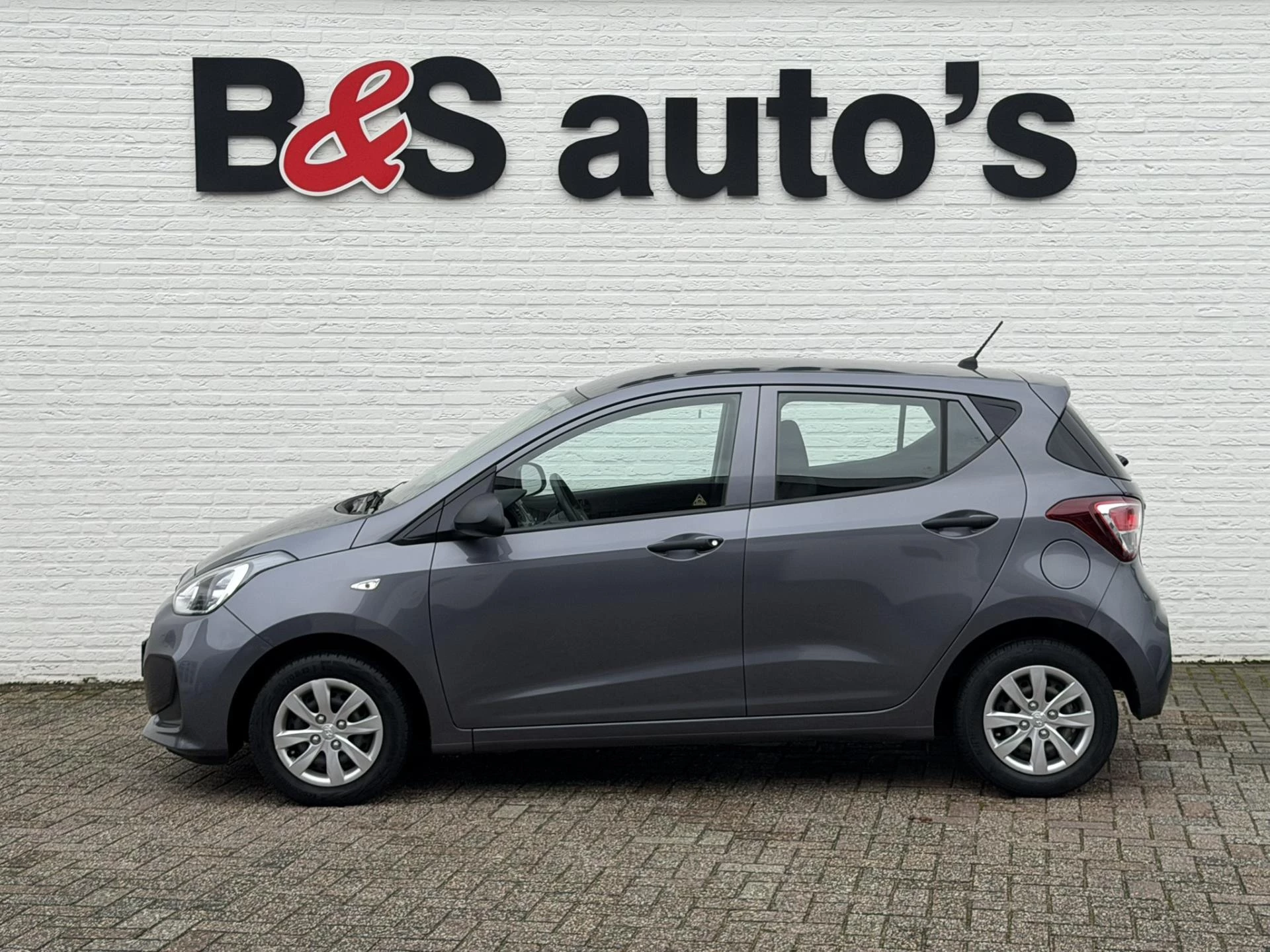 Hoofdafbeelding Hyundai i10