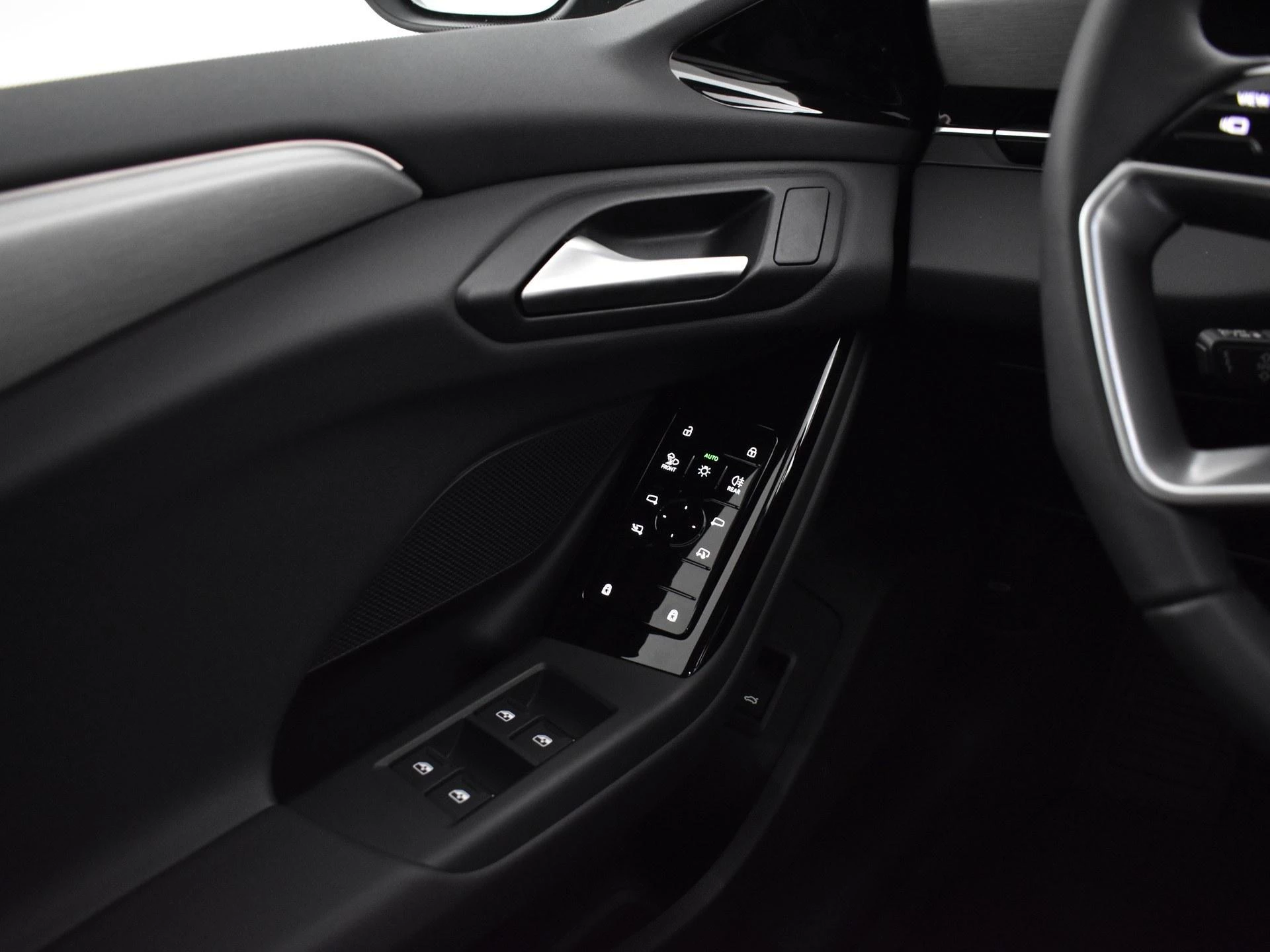 Hoofdafbeelding Audi A6 Avant e-tron