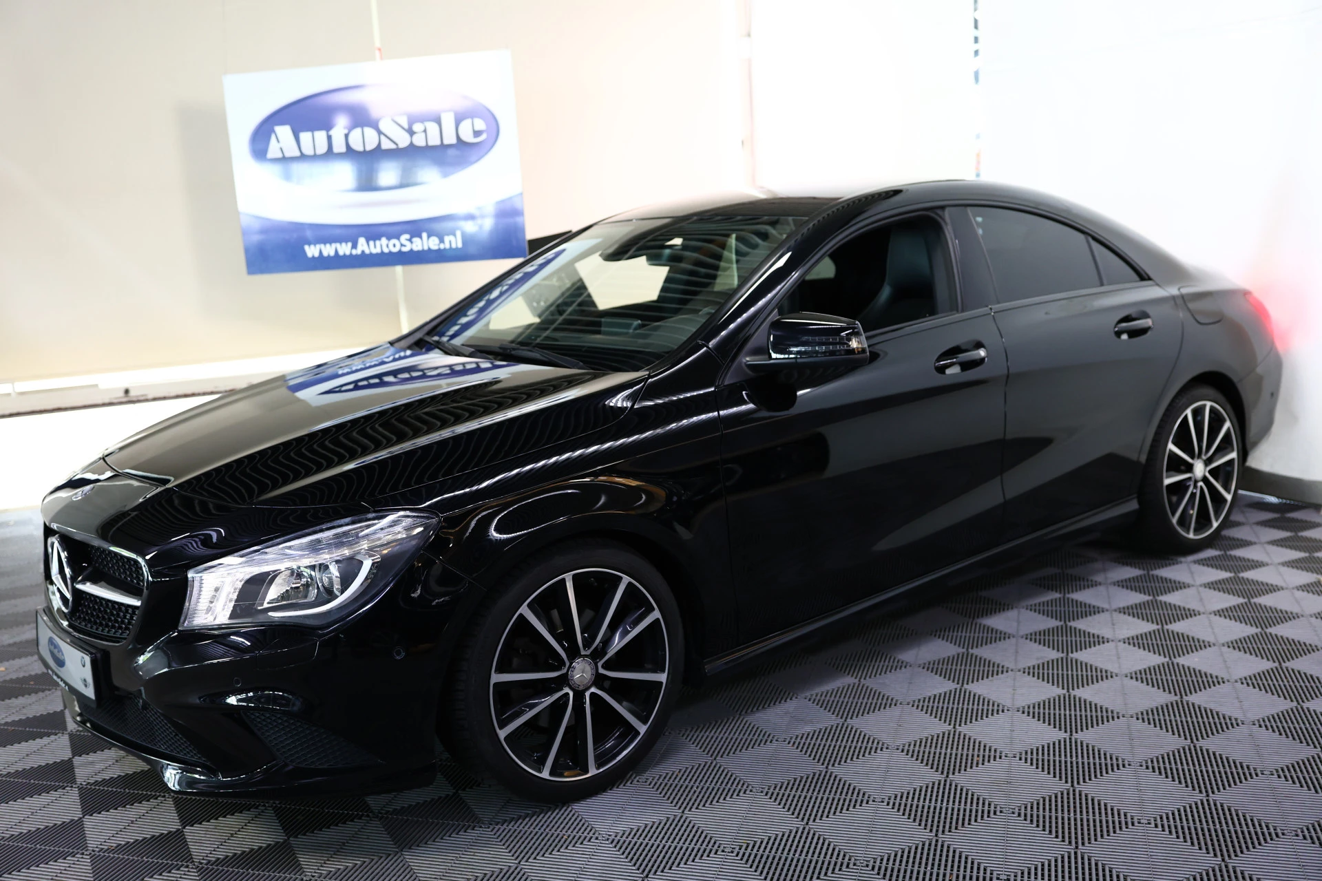 Hoofdafbeelding Mercedes-Benz CLA