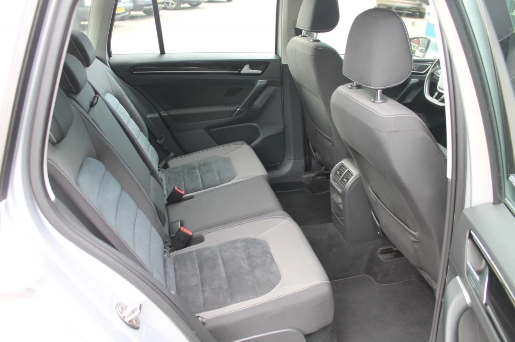 Hoofdafbeelding Volkswagen Golf Sportsvan