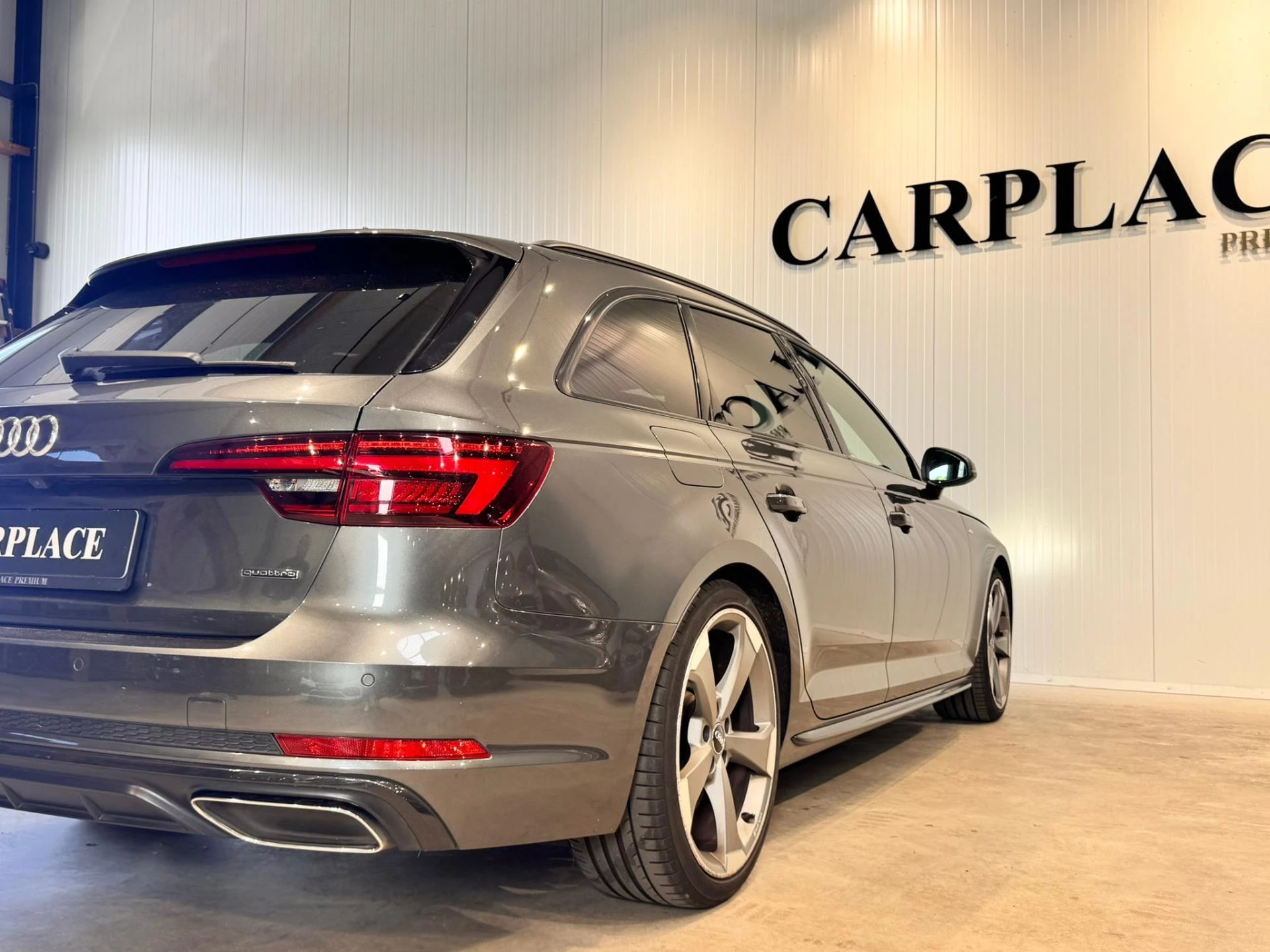 Hoofdafbeelding Audi A4