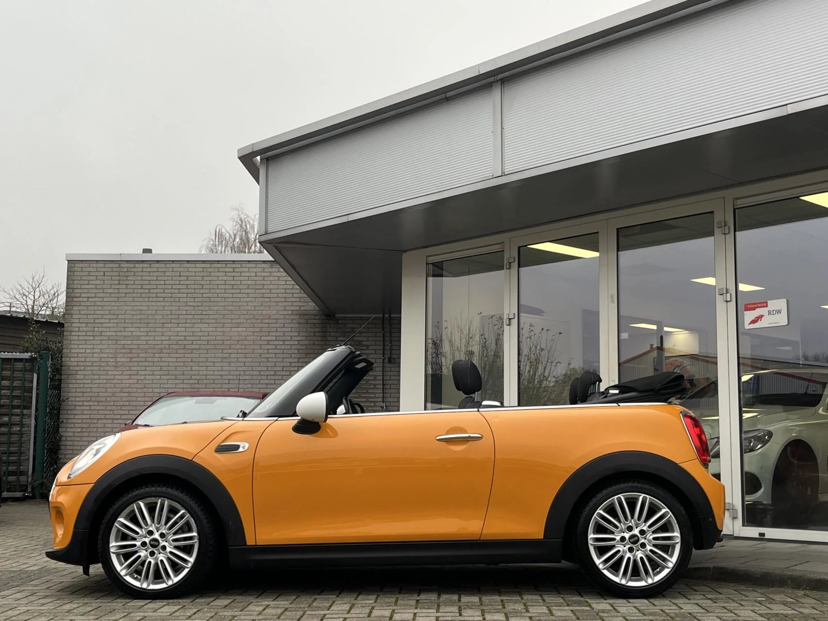 Hoofdafbeelding MINI Cooper Cabrio