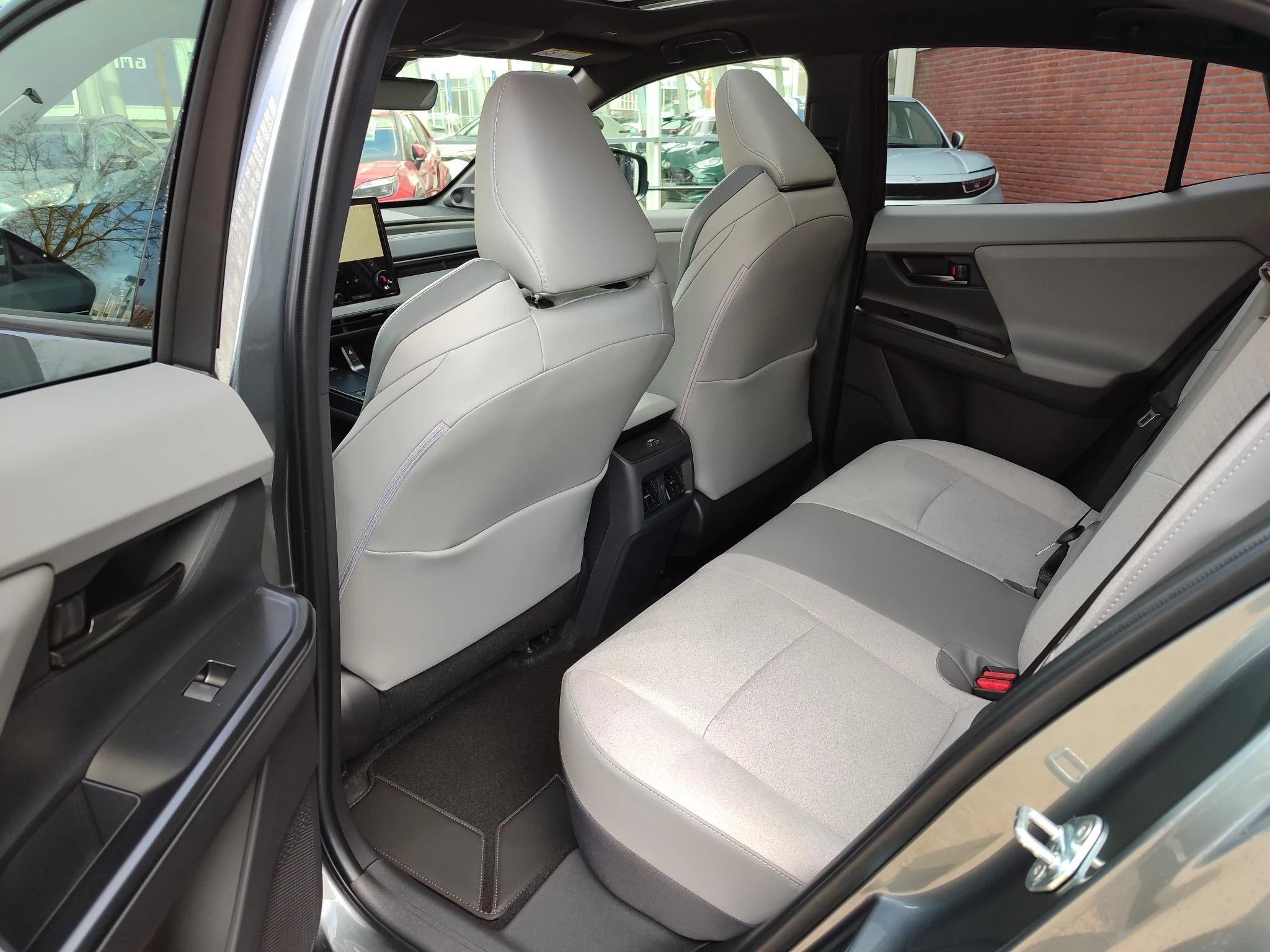 Hoofdafbeelding Toyota C-HR+