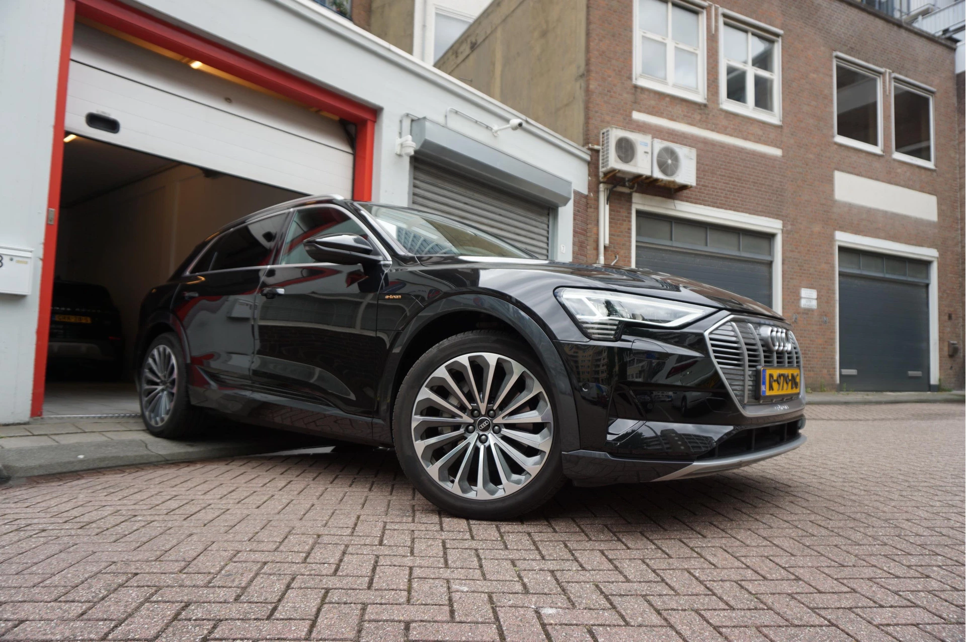 Hoofdafbeelding Audi e-tron
