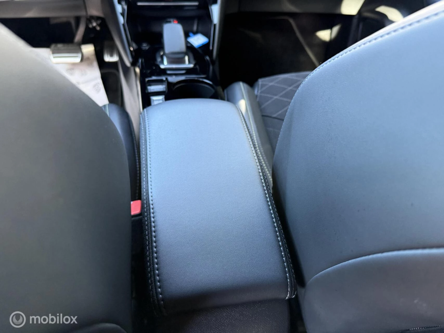 Hoofdafbeelding Peugeot e-208