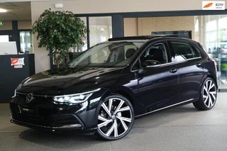 Volkswagen Golf 1.5 eTSI Style DSG Pano Navi Led Pdc Acc Climate