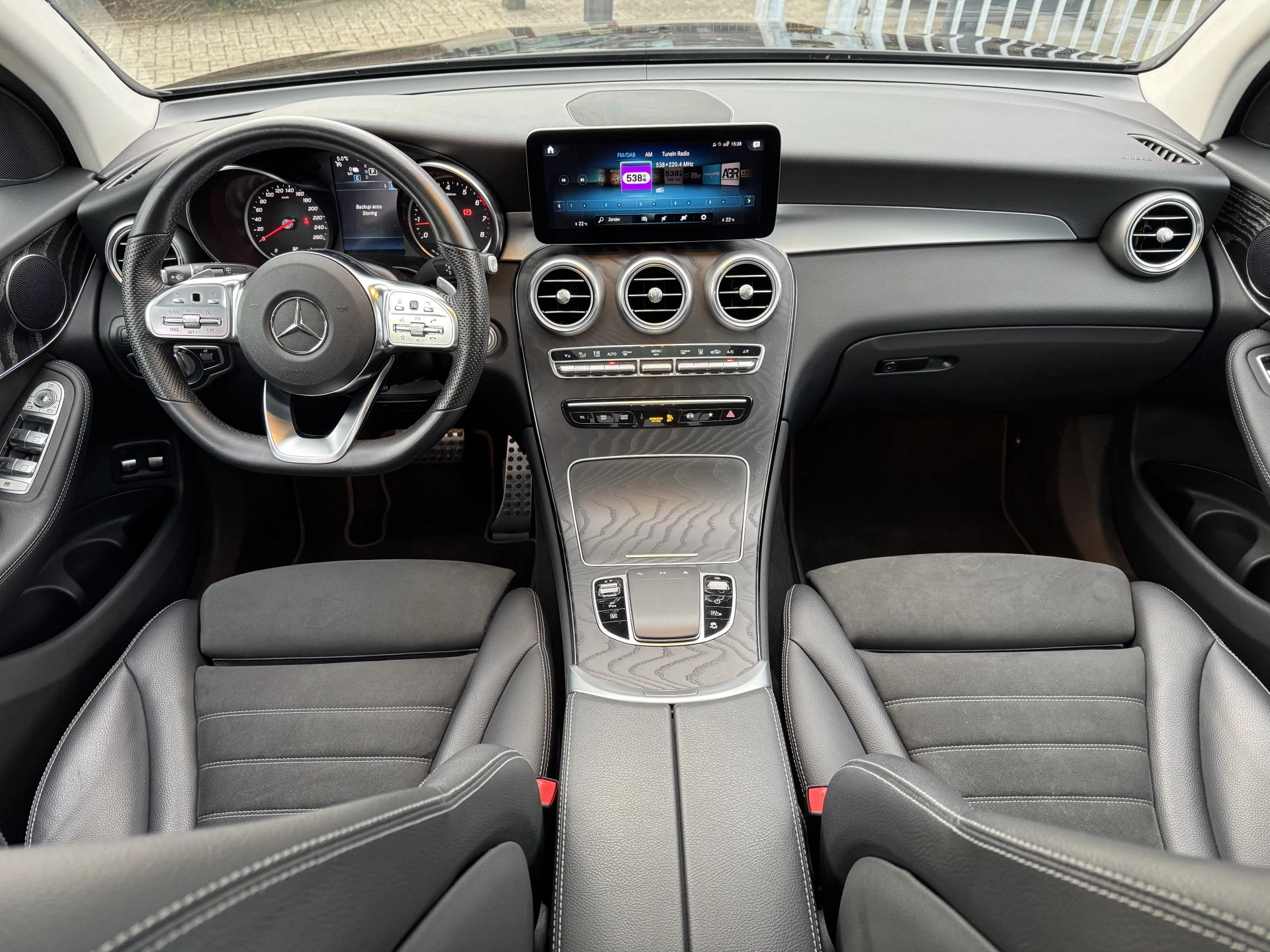 Hoofdafbeelding Mercedes-Benz GLC